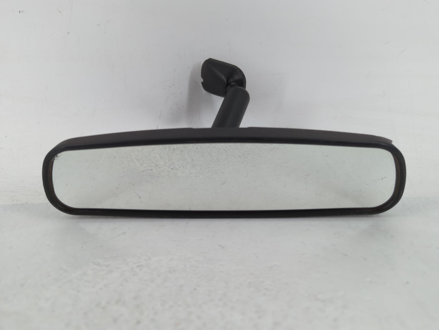 2000 Toyota Camry Interior Rear View Mirror Replacement OEM P/N:E8011681 Fits OEM Used Auto Parts - Oemusedautoparts1.com