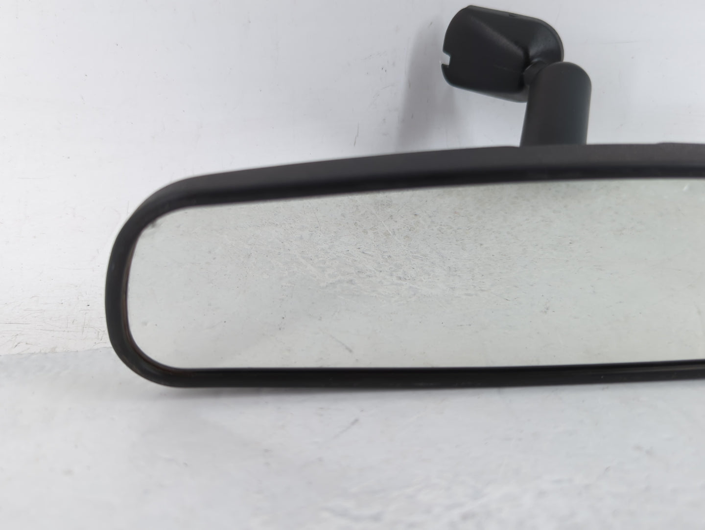 2000 Toyota Camry Interior Rear View Mirror Replacement OEM P/N:E8011681 Fits OEM Used Auto Parts - Oemusedautoparts1.com