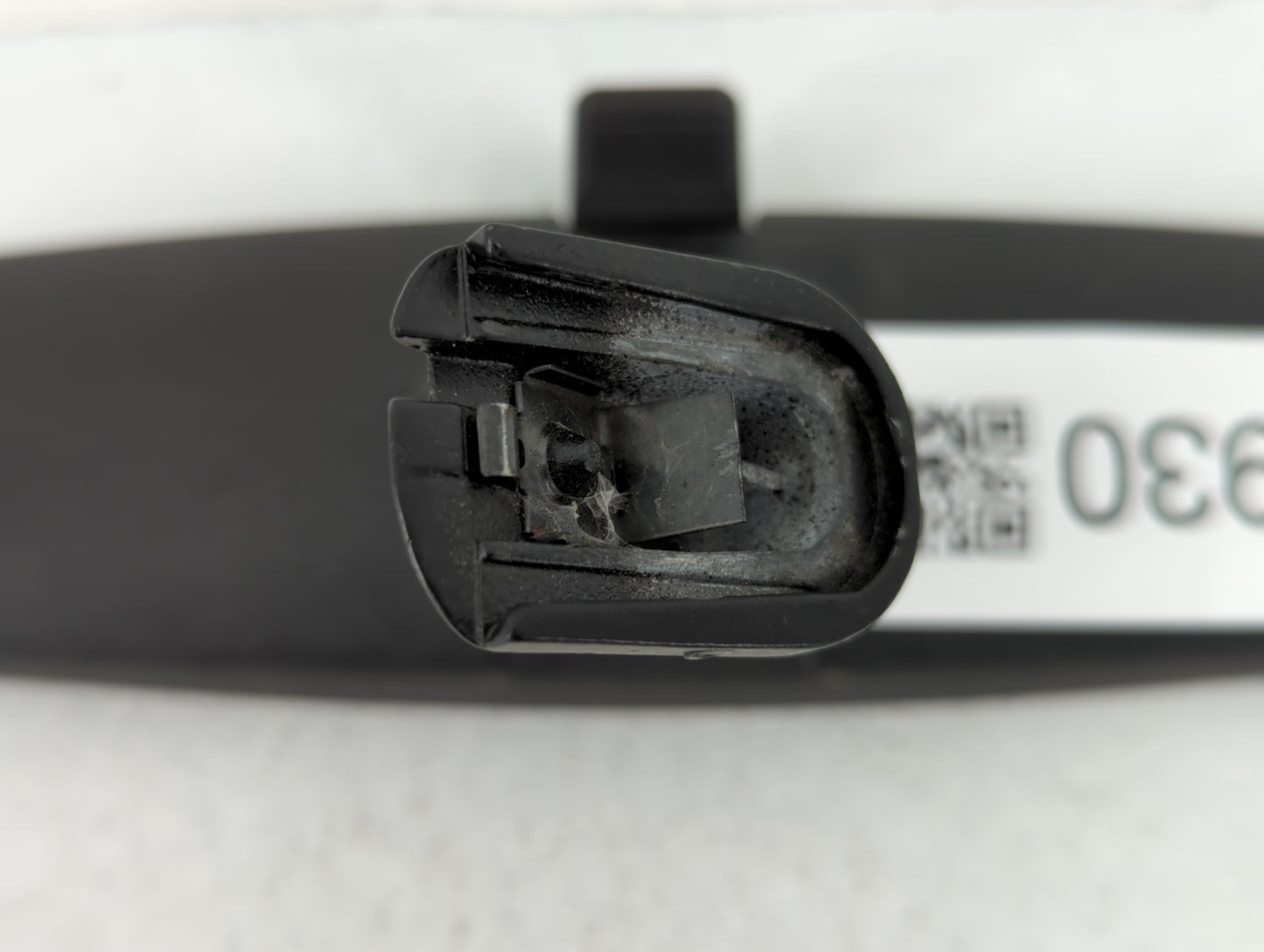 2000 Toyota Camry Interior Rear View Mirror Replacement OEM P/N:E8011681 Fits OEM Used Auto Parts - Oemusedautoparts1.com