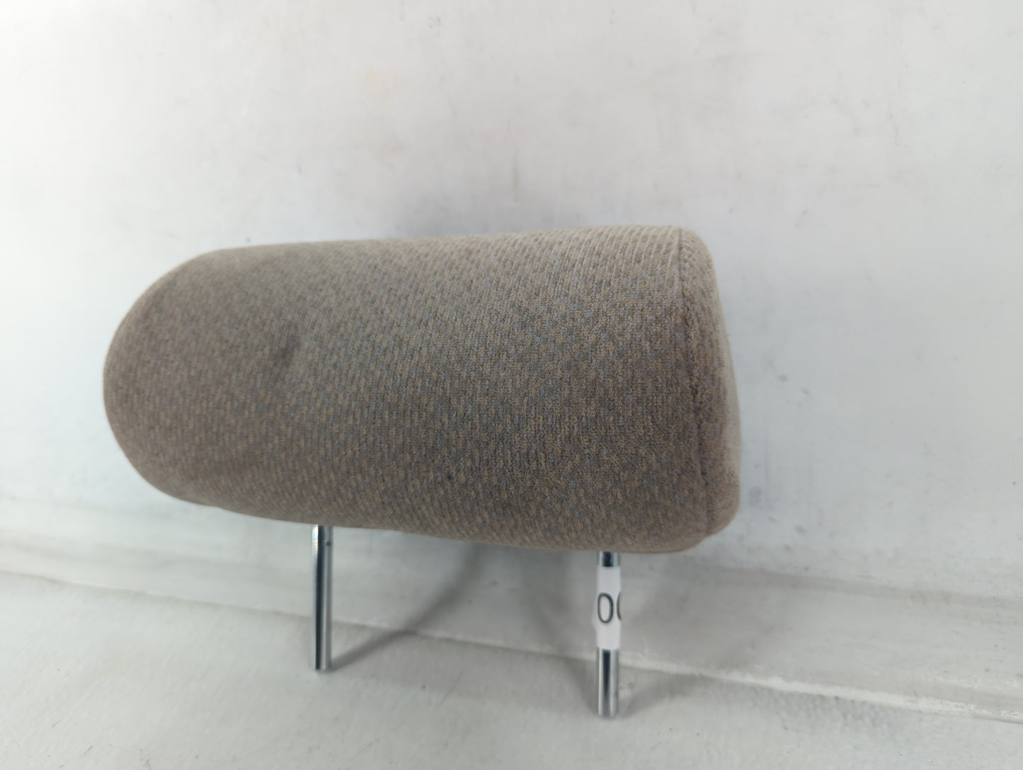 2000 Toyota Camry Headrest Head Rest Front Driver Passenger Seat Beige - Oemusedautoparts1.com