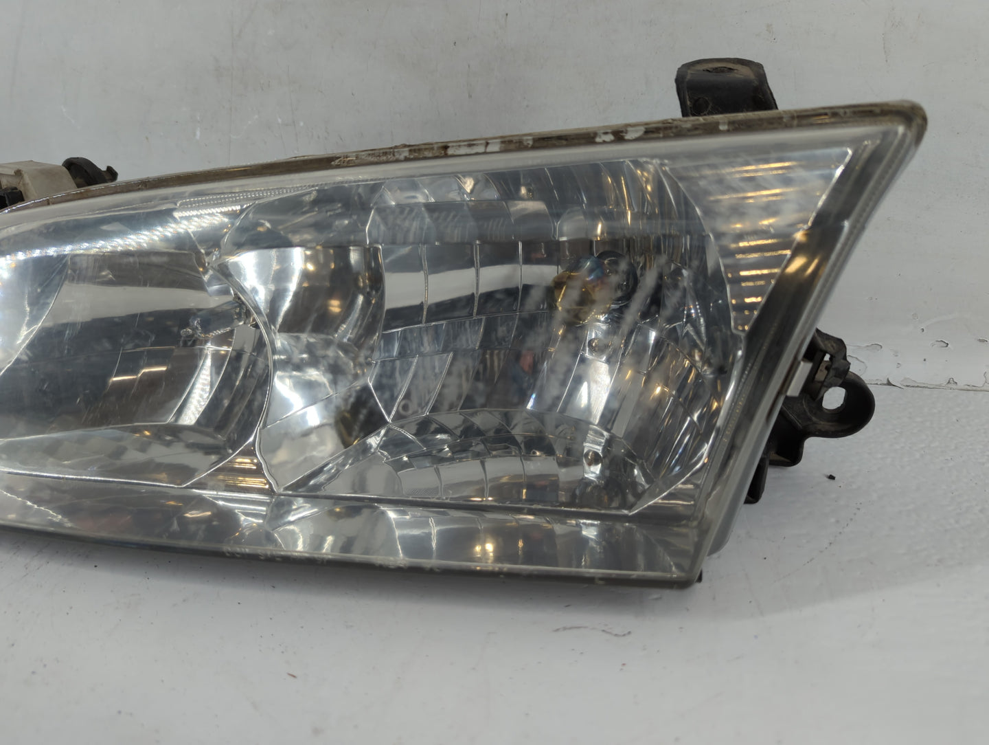 2000-2001 Toyota Camry Driver Left Oem Head Light Headlight Lamp - Oemusedautoparts1.com