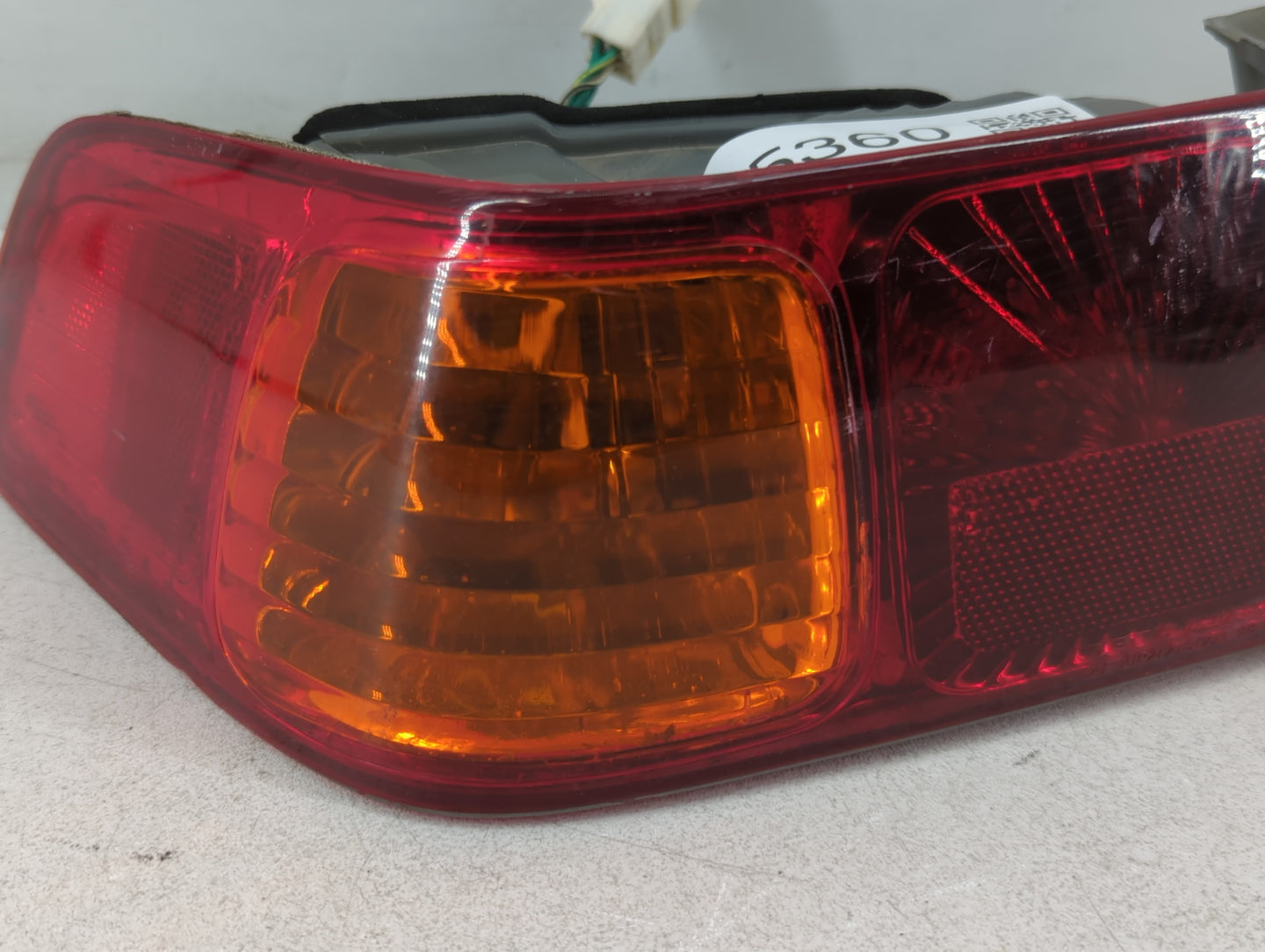 2000 Toyota Camry Tail Light Assembly Passenger Right OEM P/N:08-312-1933L-F Fits OEM Used Auto Parts - Oemusedautoparts1.co