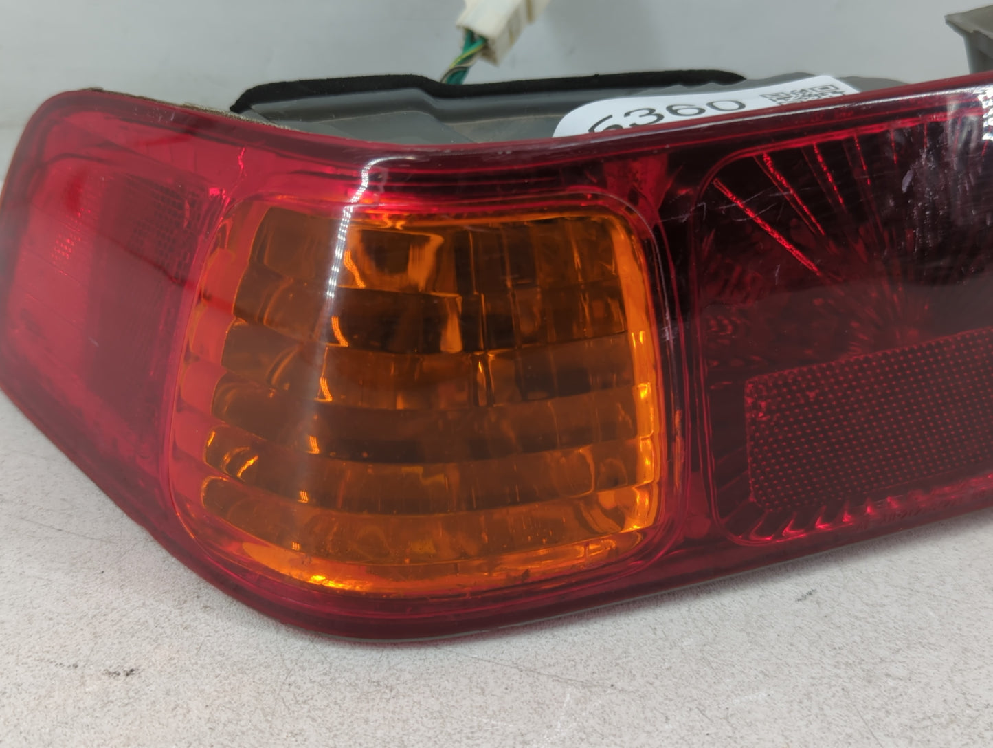 2000 Toyota Camry Tail Light Assembly Passenger Right OEM P/N:08-312-1933L-F Fits OEM Used Auto Parts - Oemusedautoparts1.co
