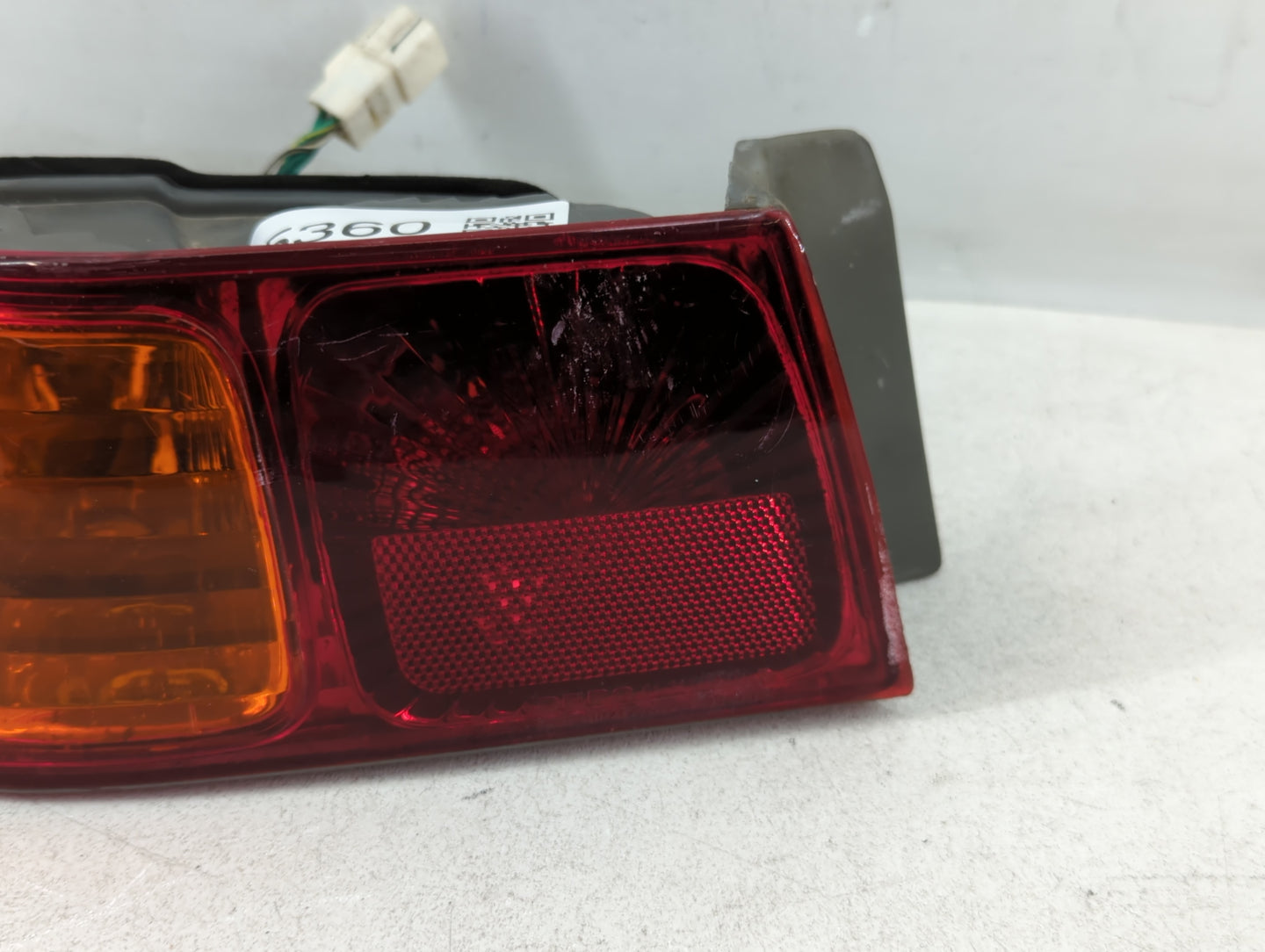2000 Toyota Camry Tail Light Assembly Passenger Right OEM P/N:08-312-1933L-F Fits OEM Used Auto Parts - Oemusedautoparts1.co