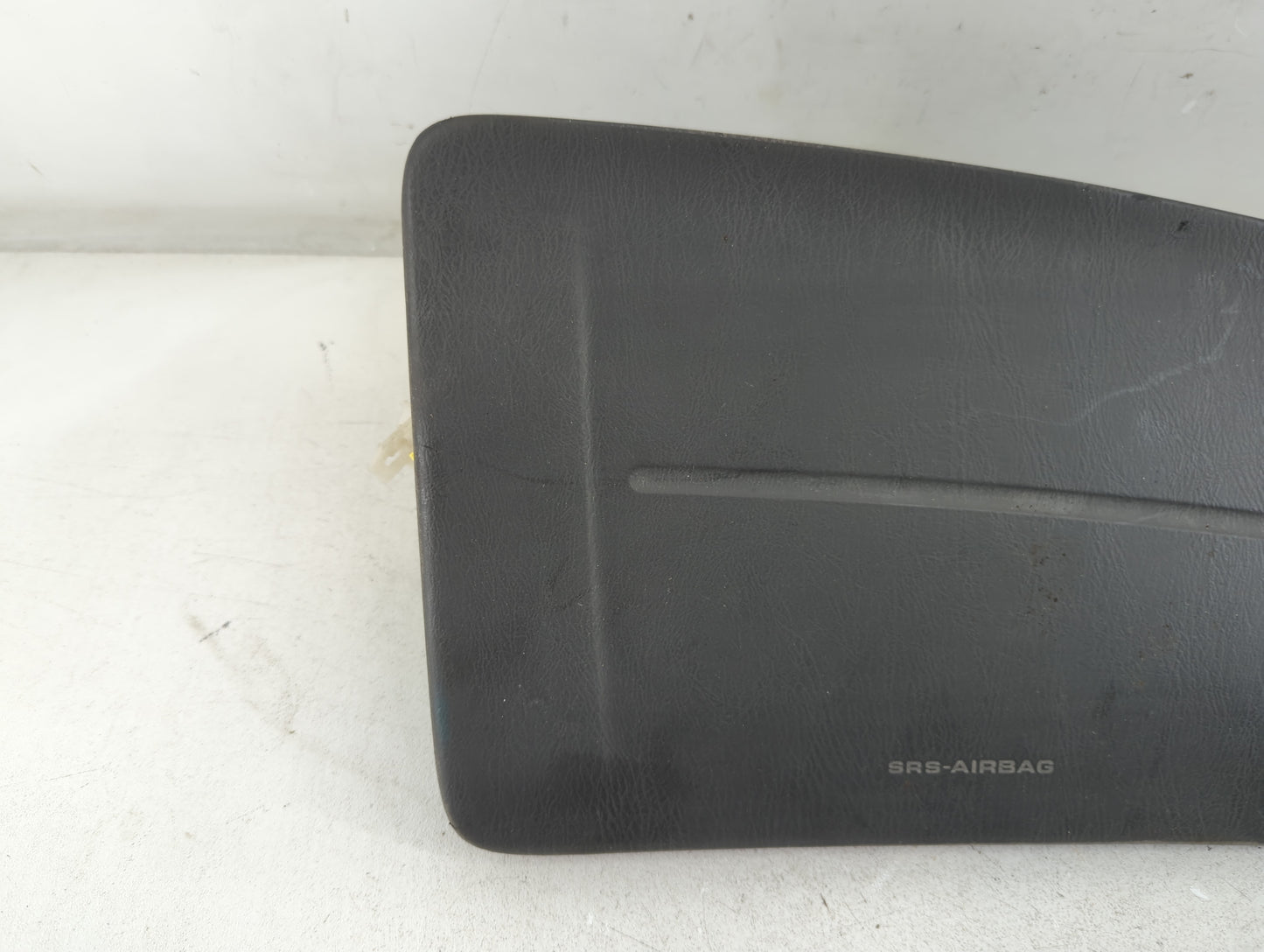 2000-2001 Toyota Camry Air Bag Driver Left Knee OEM P/N:1031BB500L87 F09 Fits Fits 2000 2001 OEM Used Auto Parts - Oemusedau