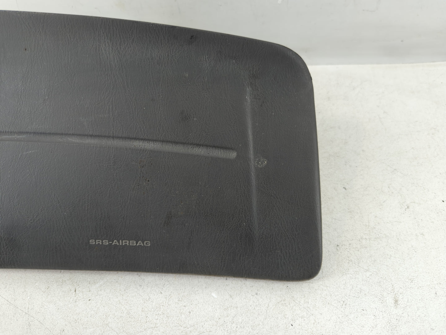 2000-2001 Toyota Camry Air Bag Driver Left Knee OEM P/N:1031BB500L87 F09 Fits Fits 2000 2001 OEM Used Auto Parts - Oemusedau