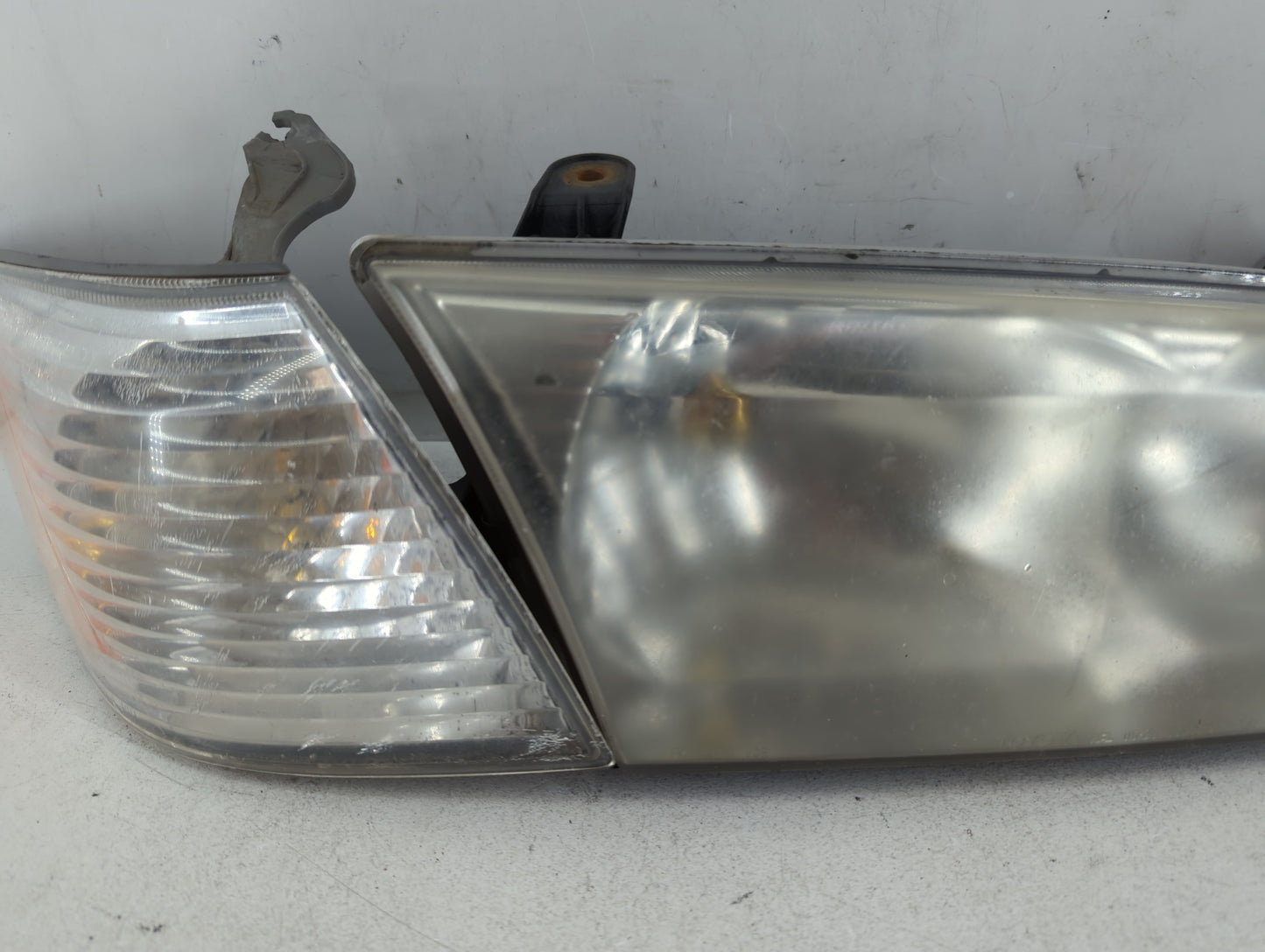 Toyota Camry Passenger Right Oem Head Light Headlight Lamp - Oemusedautoparts1.com