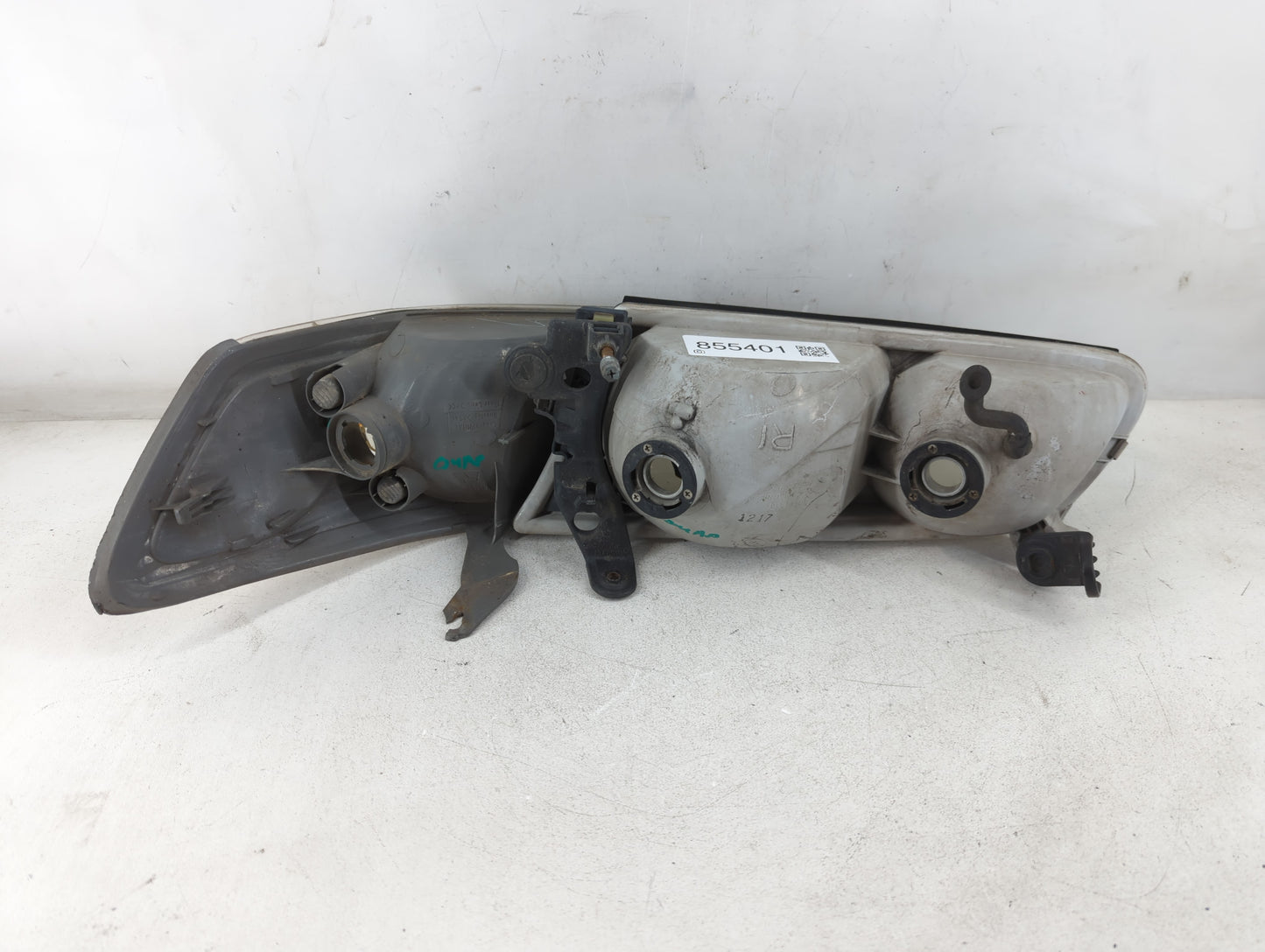 Toyota Camry Passenger Right Oem Head Light Headlight Lamp - Oemusedautoparts1.com