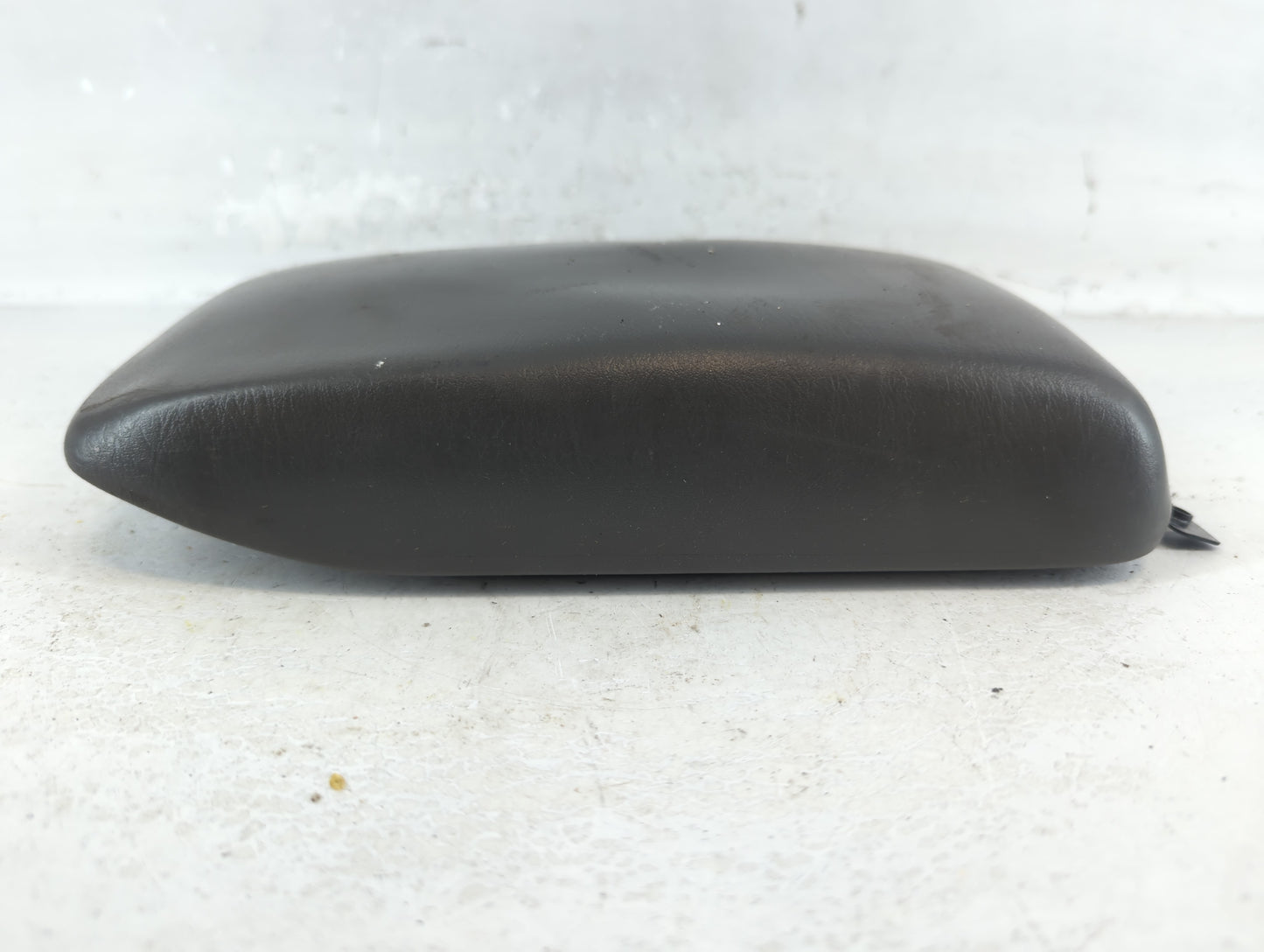 2000-2001 Toyota Camry Center Console Armrest Cover Lid Fits Fits 2000 2001 OEM Used Auto Parts - Oemusedautoparts1.com