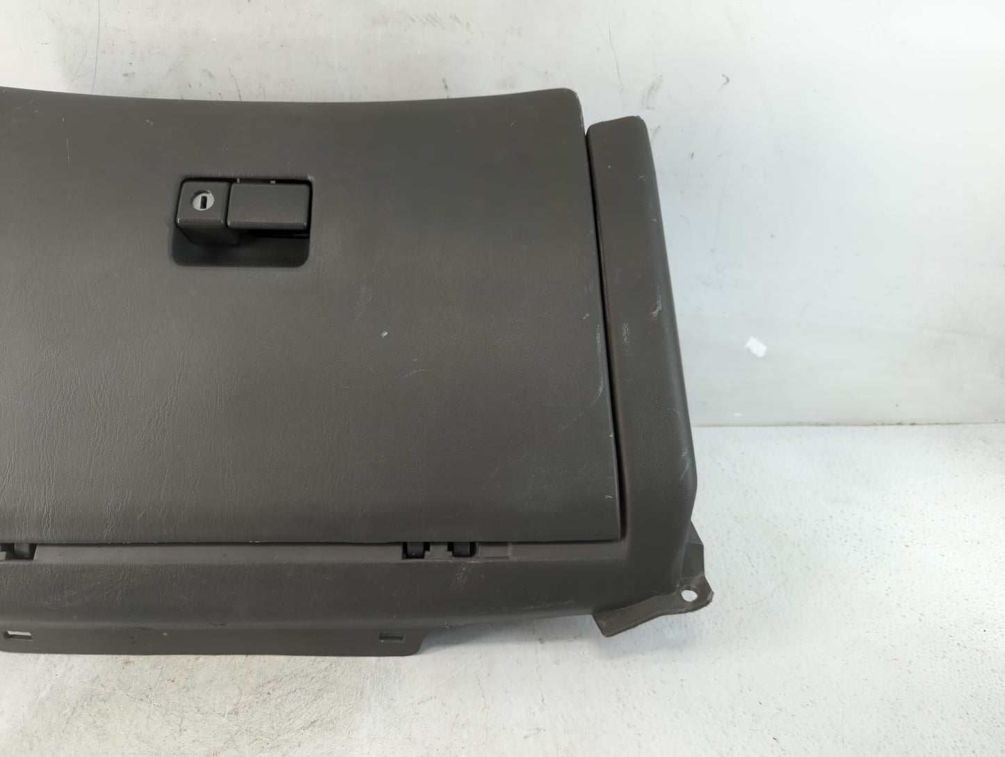2000 Toyota Camry Passenger Glove Box Door Storage Compartment 855413 - Oemusedautoparts1.com