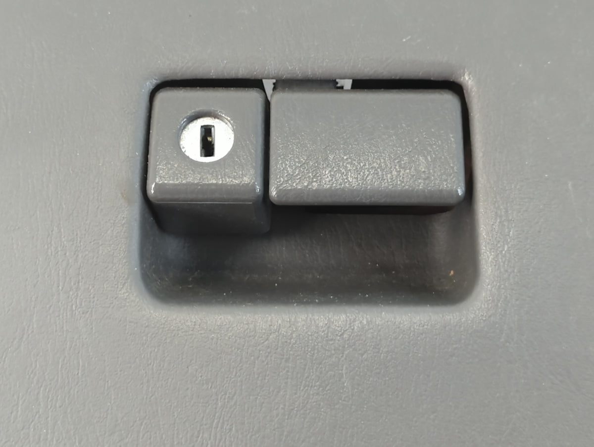 2000 Toyota Camry Passenger Glove Box Door Storage Compartment 855413 - Oemusedautoparts1.com