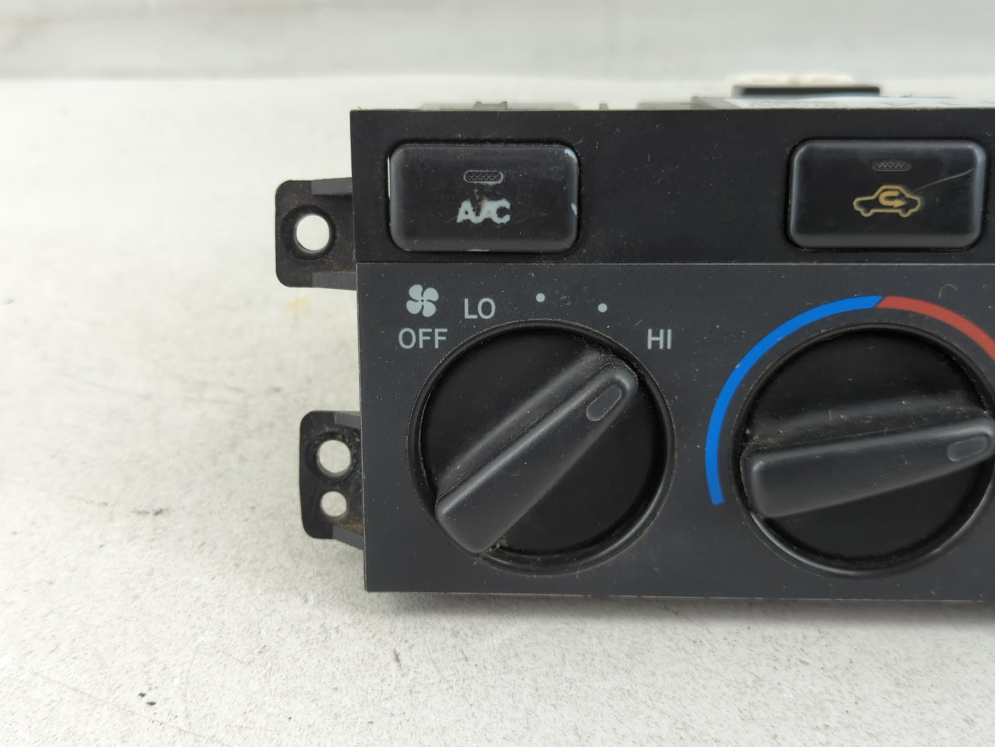 2000 Toyota Camry Climate Control Module Temperature AC/Heater Replacement P/N:041100B Fits OEM Used Auto Parts - Oemusedaut