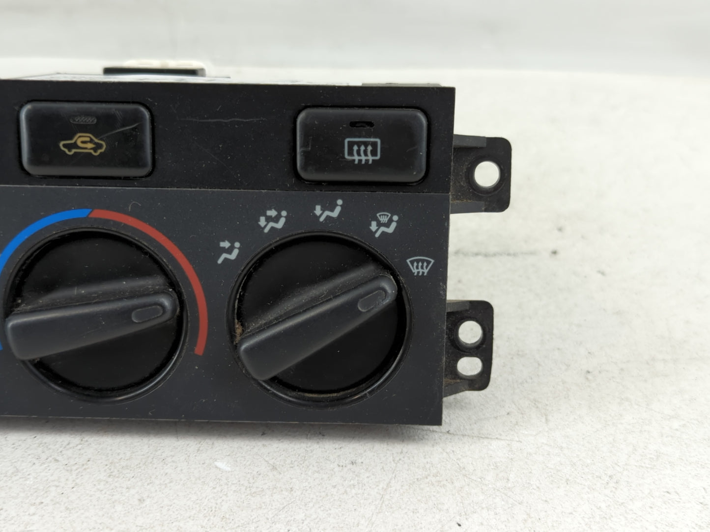 2000 Toyota Camry Climate Control Module Temperature AC/Heater Replacement P/N:041100B Fits OEM Used Auto Parts - Oemusedaut