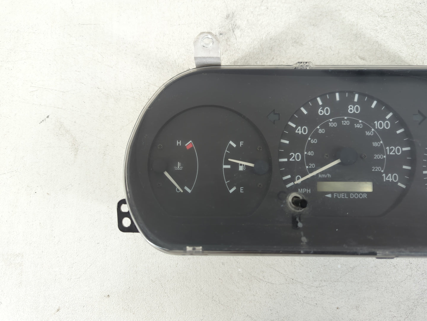 2000 Toyota Camry Rear Cargo Cover Storage Retractable Shade - Oemusedautoparts1.com