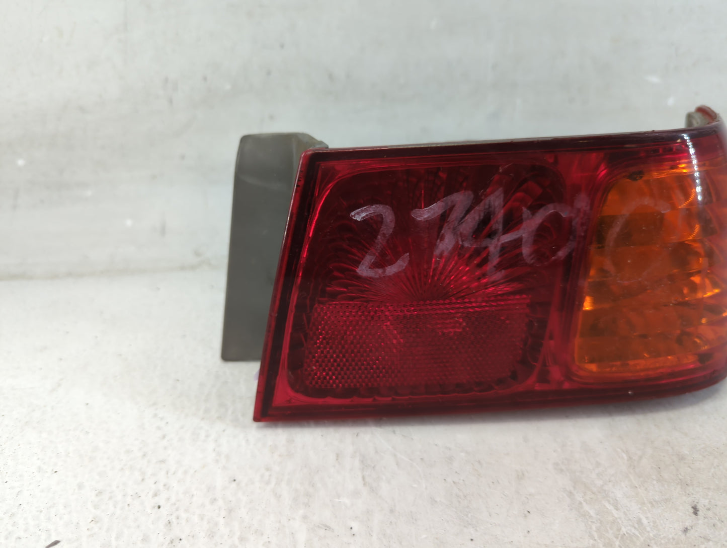 2000-2001 Toyota Camry Tail Light Assembly Passenger Right OEM Fits Fits 2000 2001 OEM Used Auto Parts - Oemusedautoparts1.c