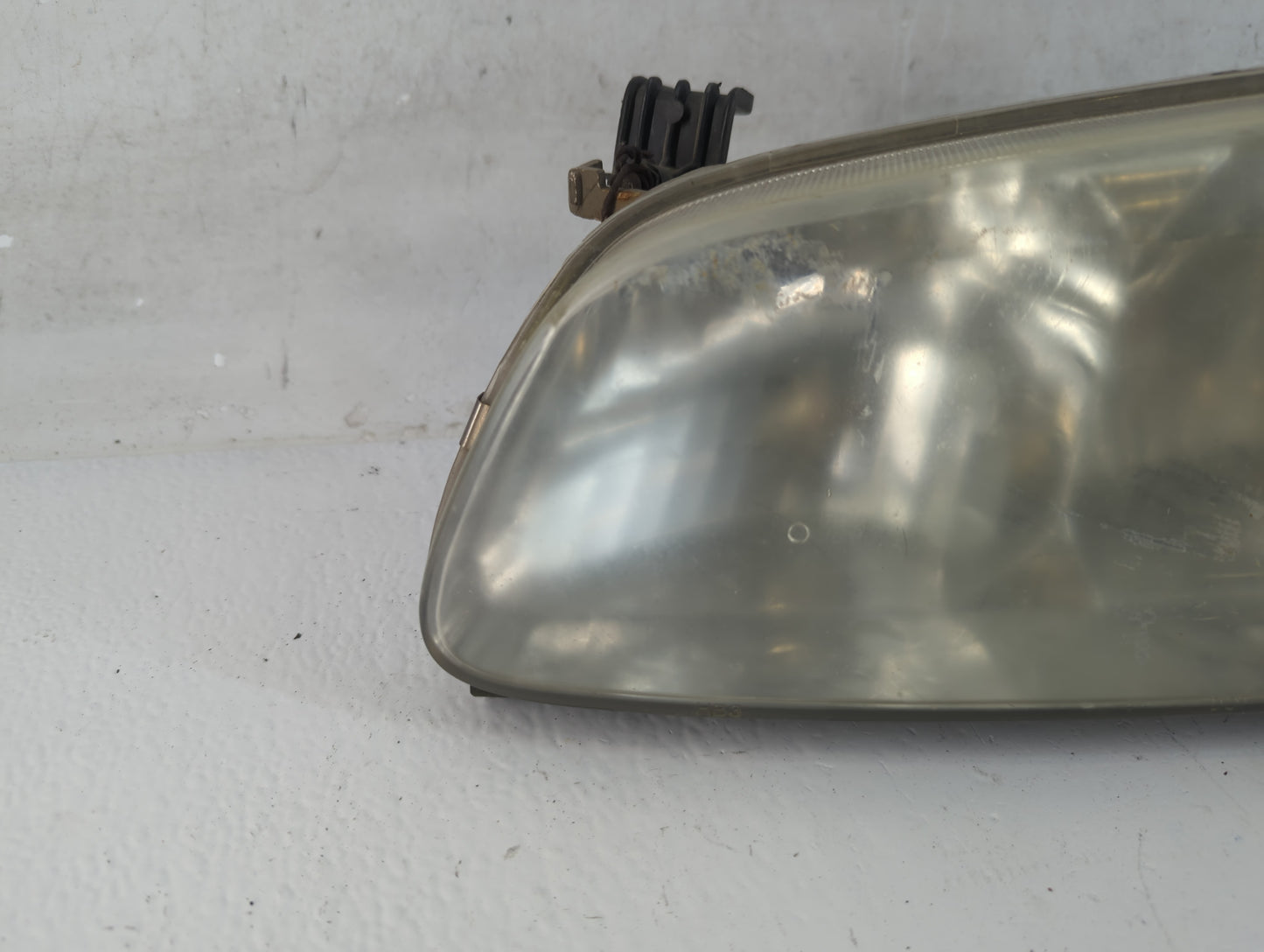 2000-2001 Toyota Camry Driver Left Oem Front Light Lamp 927675 - Oemusedautoparts1.com