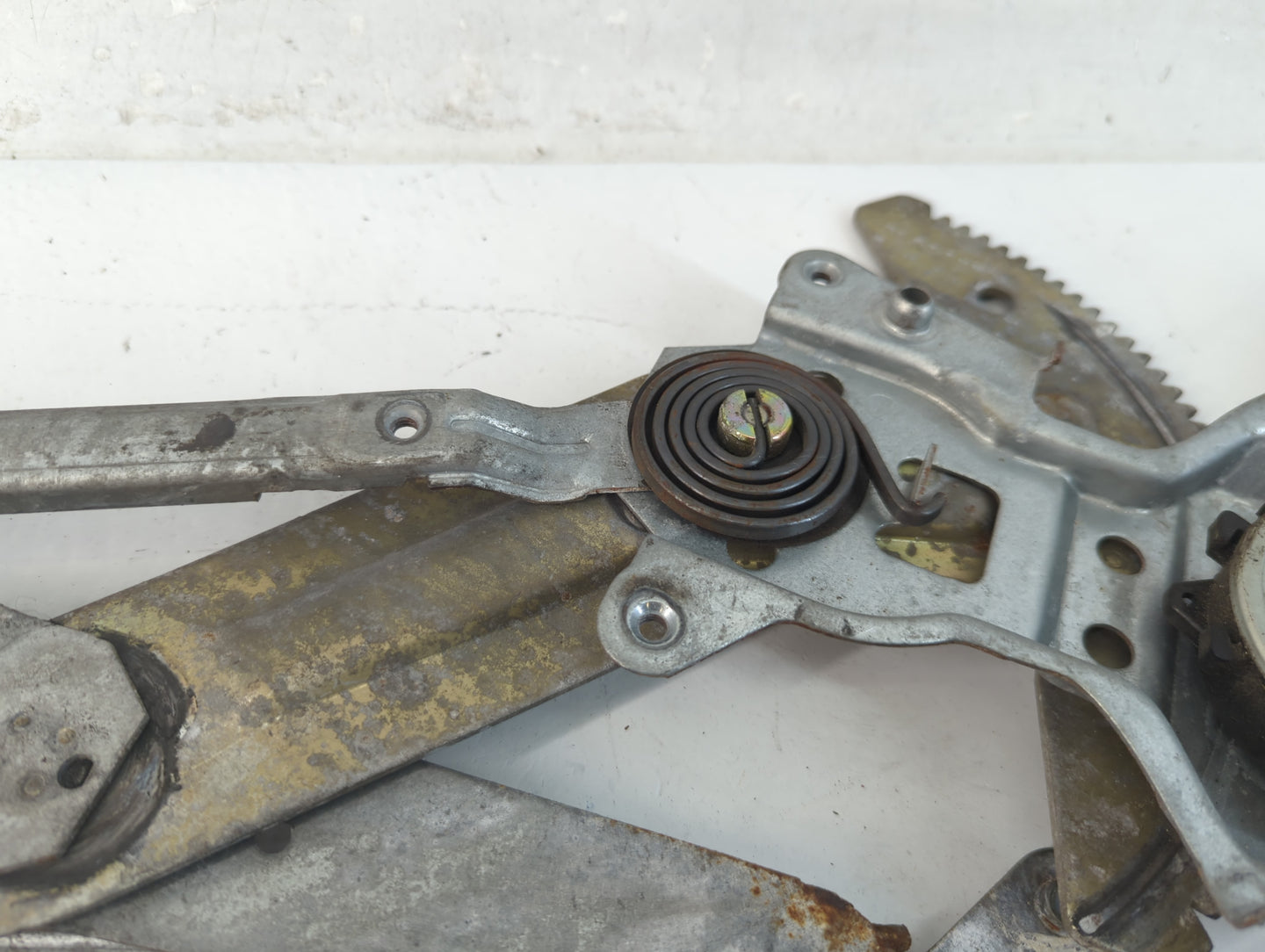 1997-2001 Toyota Camry Driver Rear Left Power Window Motor - Oemusedautoparts1.com