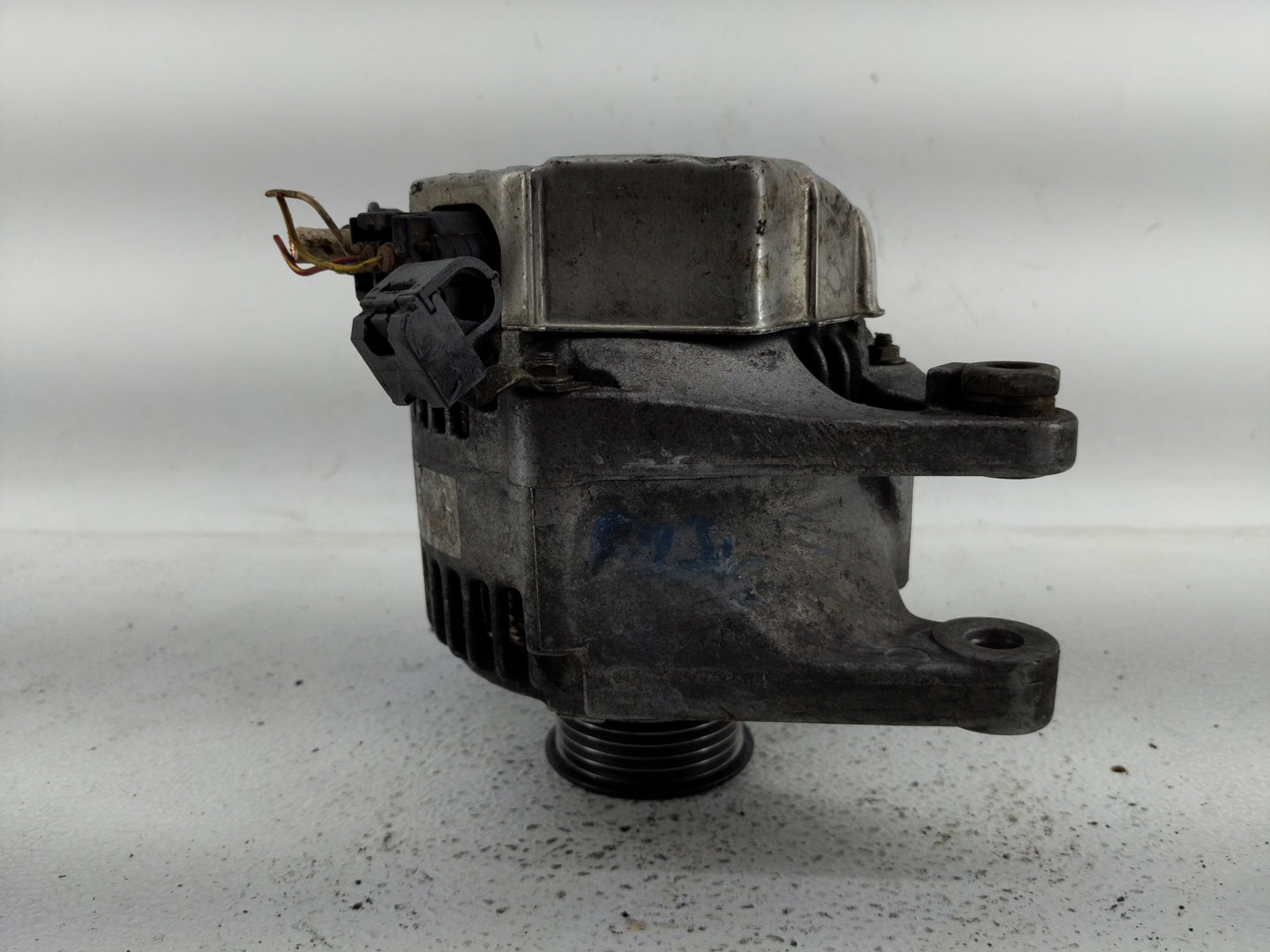 2000-2005 Toyota Celica Alternator Replacement Generator Charging Assembly Engine OEM P/N:27060-22090 Fits OEM Used Auto Par