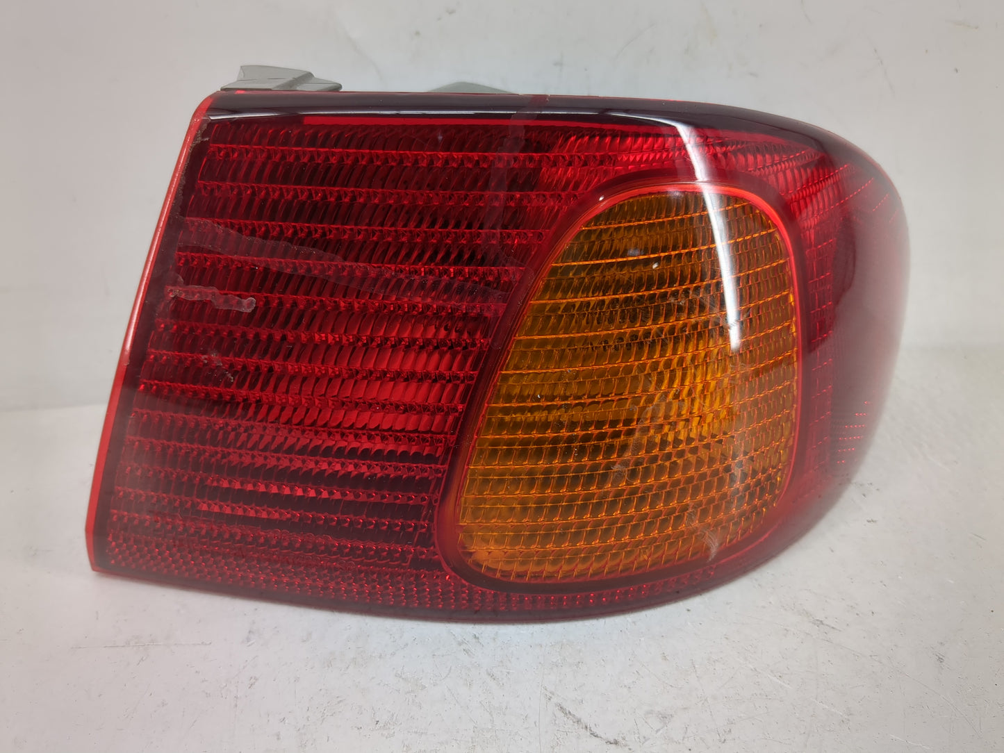 1998-2002 Toyota Corolla Tail Light Assembly Passenger Right OEM Fits Fits 1998 1999 2000 2001 2002 OEM Used Auto Parts - Oe