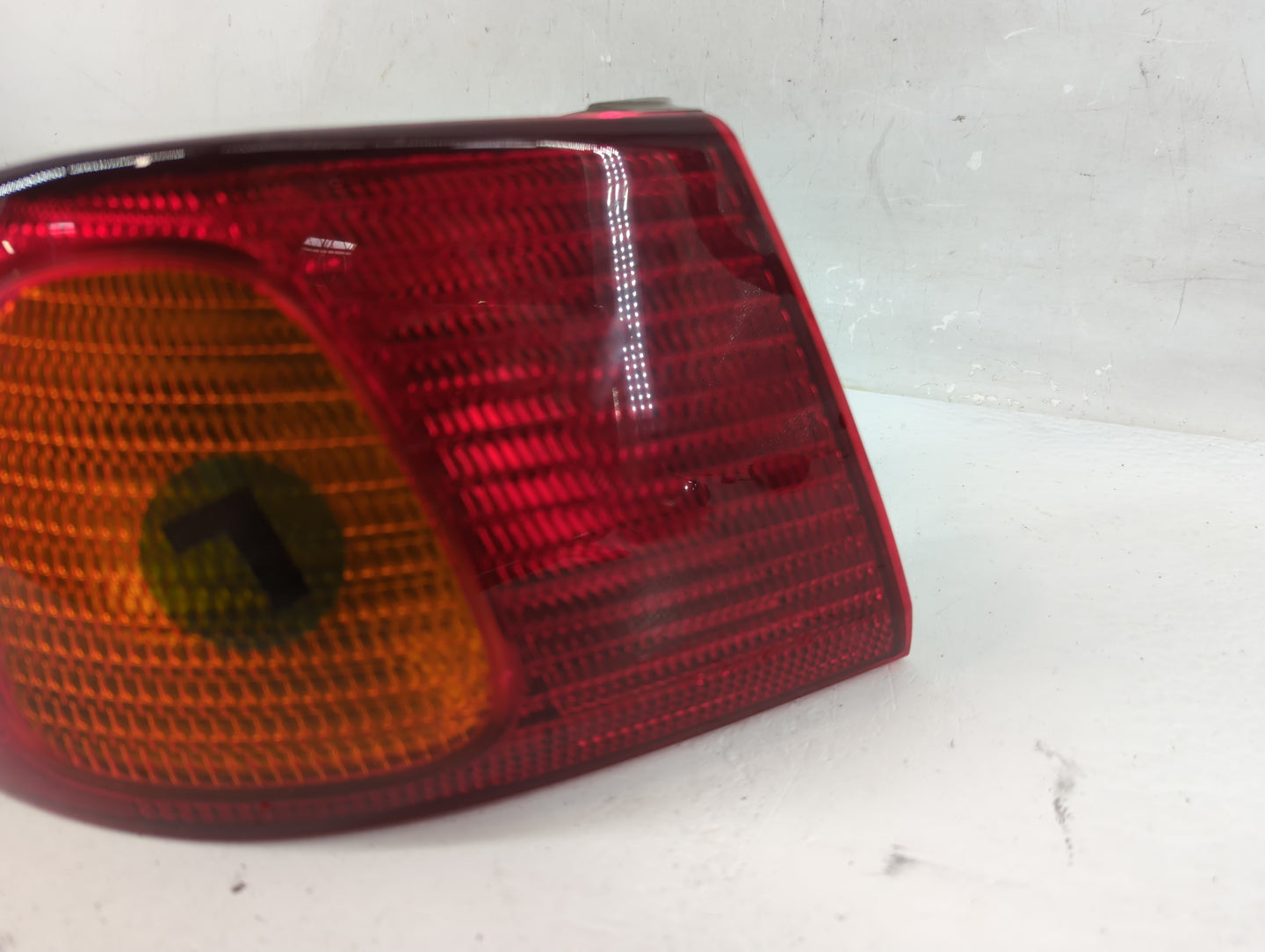1998-2002 Toyota Corolla Tail Light Assembly Driver Left OEM Fits Fits 1998 1999 2000 2001 2002 OEM Used Auto Parts - Oemuse