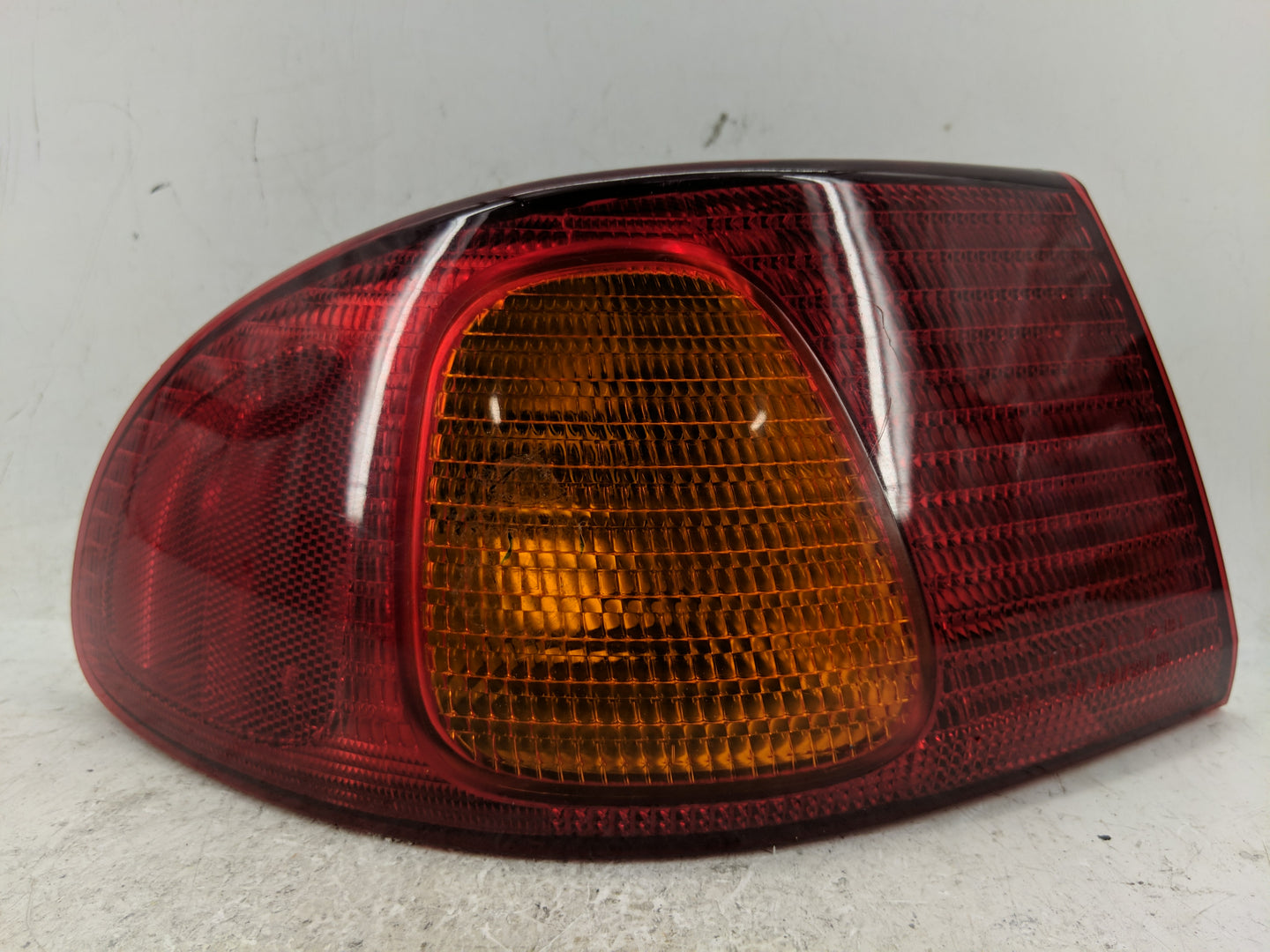 1998-2002 Toyota Corolla Tail Light Assembly Driver Left OEM P/N:938 744 00 Fits Fits 1998 1999 2000 2001 2002 OEM Used Auto