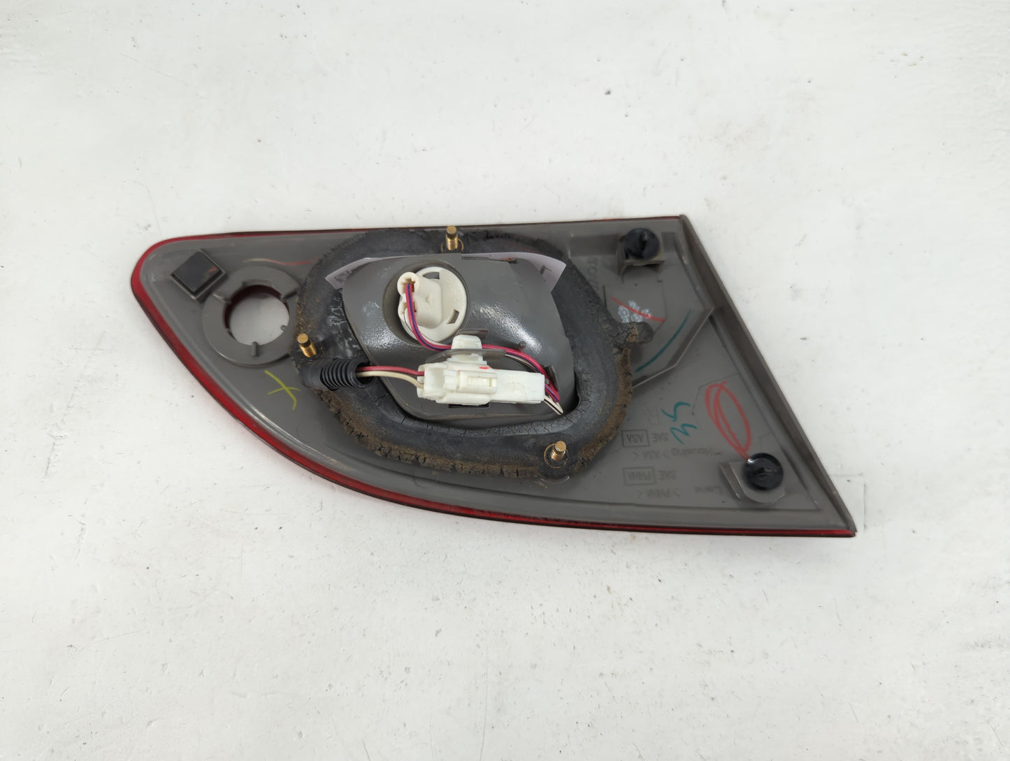 1998-2000 Toyota Corolla Tail Light Assembly Passenger Right OEM Fits Fits 1998 1999 2000 OEM Used Auto Parts - Oemusedautop