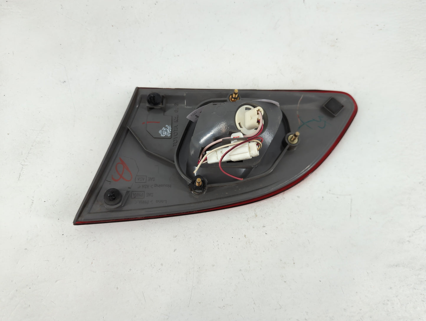 1998-2000 Toyota Corolla Tail Light Assembly Driver Left OEM Fits Fits 1998 1999 2000 OEM Used Auto Parts - Oemusedautoparts