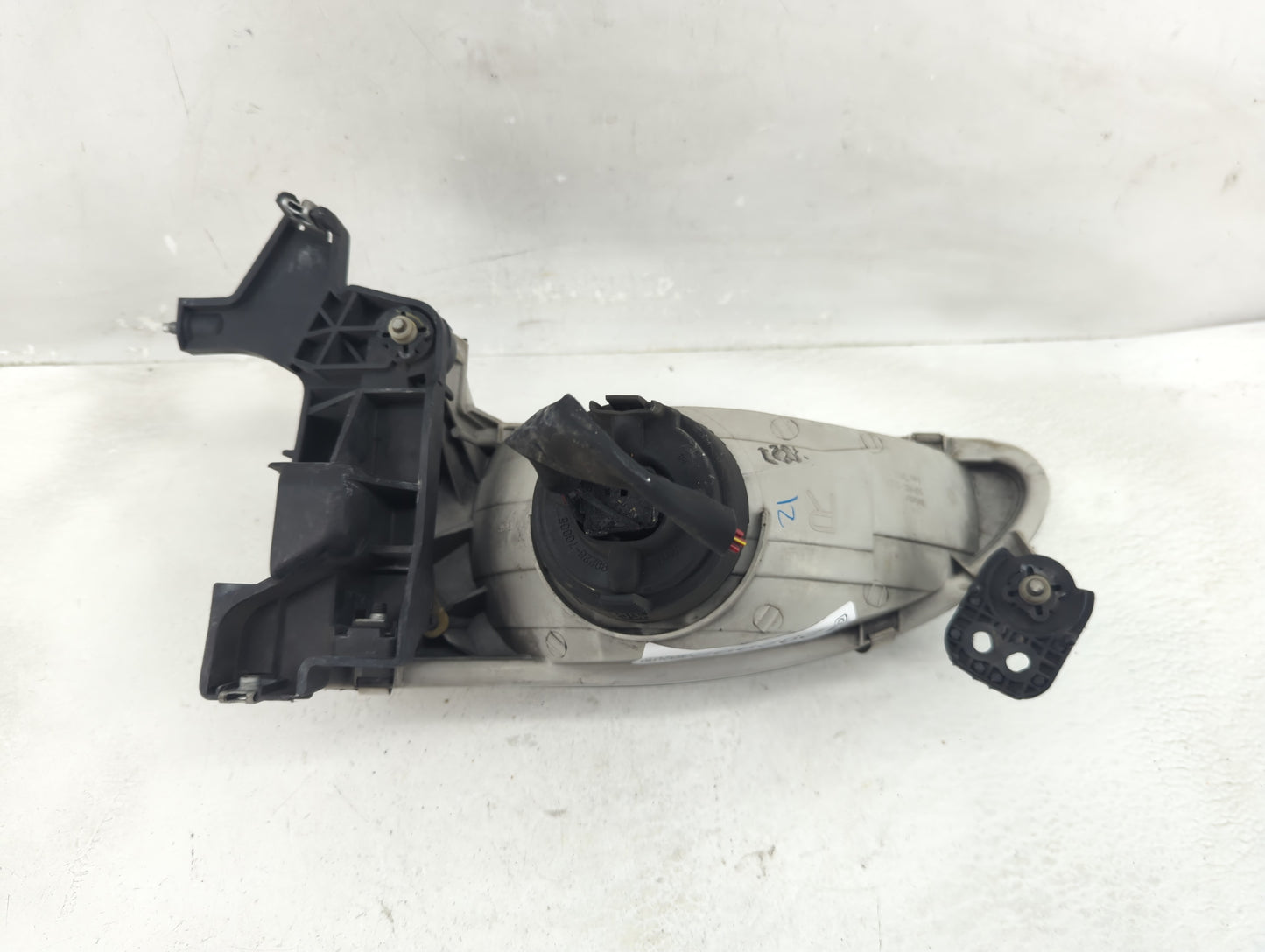 1998-2000 Toyota Corolla Passenger Right Oem Head Light Headlight Lamp - Oemusedautoparts1.com