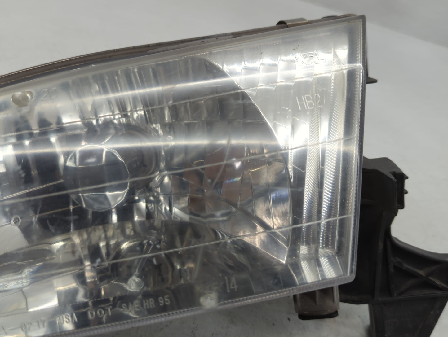 1998-2000 Toyota Corolla Driver Left Oem Head Light Headlight Lamp - Oemusedautoparts1.com