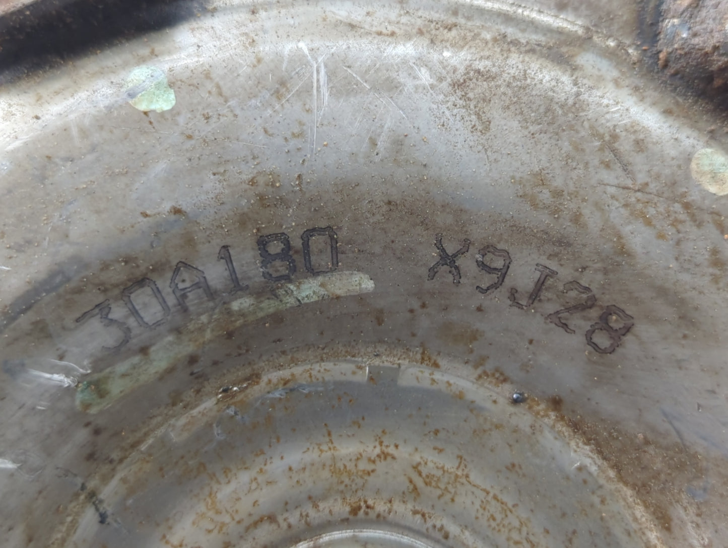 2000 Toyota Corolla Torque Converter Automatic Transmission OEM P/N:30A180 X9J28 30A180 Fits OEM Used Auto Parts - Oemusedau