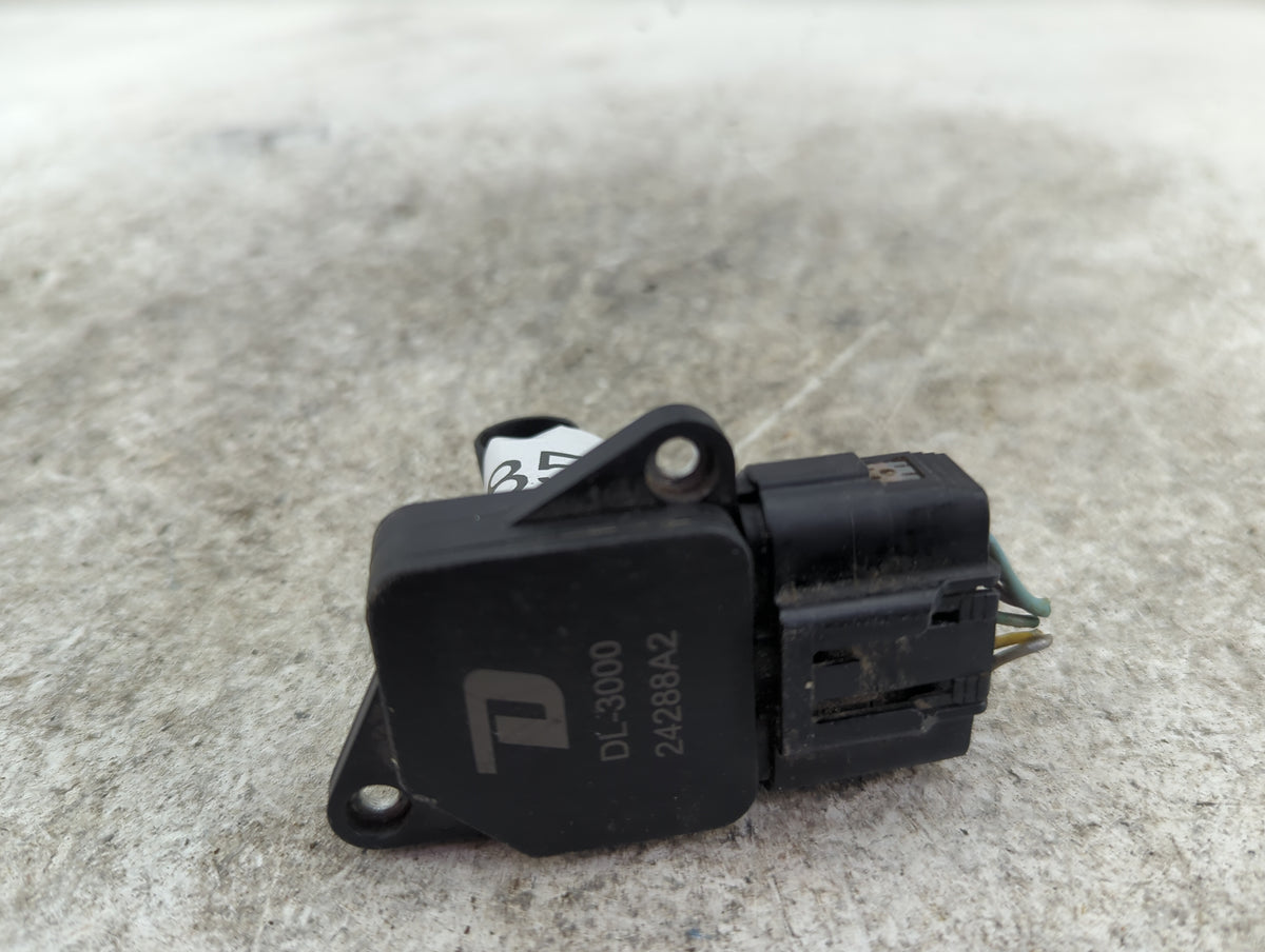 2000 Toyota Dl3000 Mass Air Flow Meter Maf Sensor - Oemusedautoparts1.com