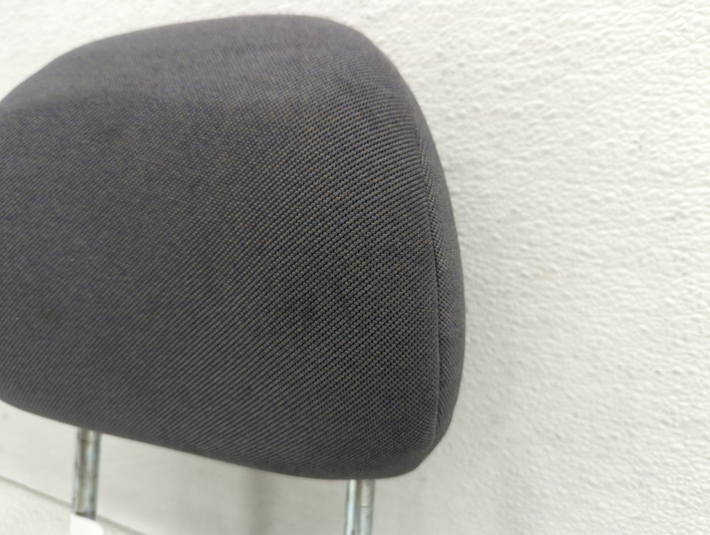 2000 Toyota Echo Headrest Head Rest Front Driver Passenger Seat - Oemusedautoparts1.com