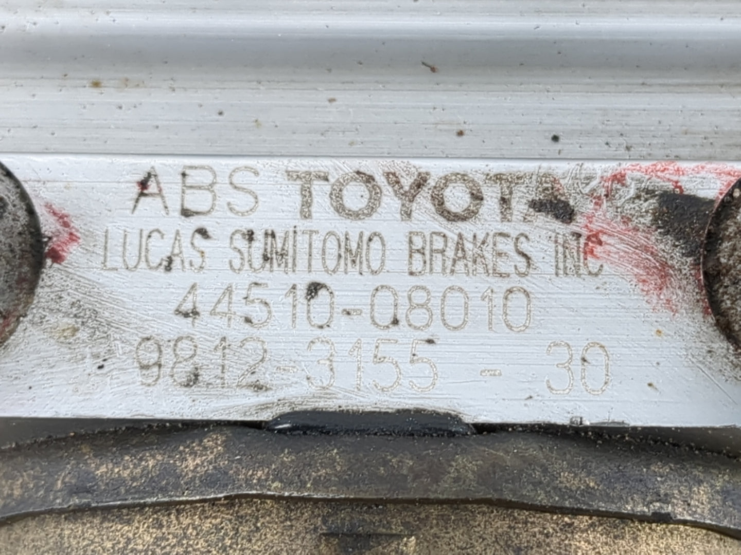1998-2001 Toyota Sienna ABS Pump Control Module Replacement P/N:44510 08010 Fits Fits 1998 1999 2000 2001 OEM Used Auto Part