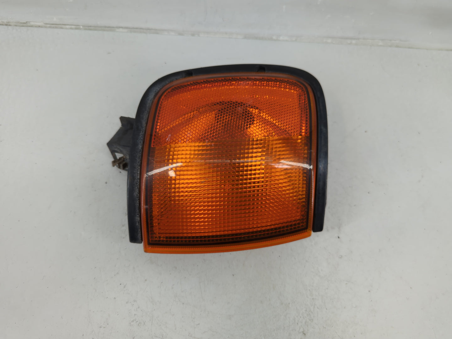 1998-2000 Toyota Sienna Tail Light Assembly Passenger Right OEM P/N:1157 Fits Fits 1998 1999 2000 OEM Used Auto Parts - Oemu