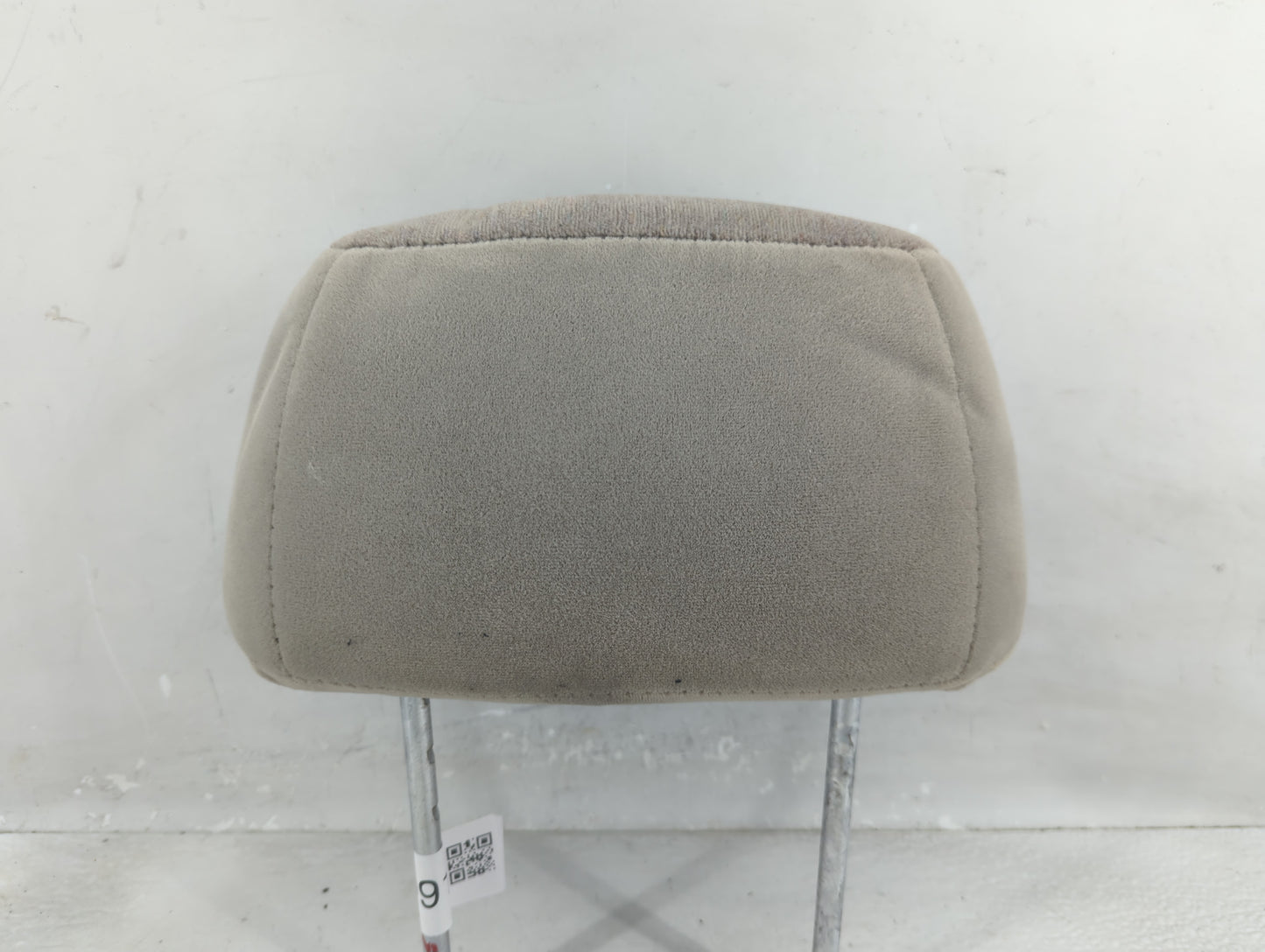 2000 Toyota Sienna Headrest Head Rest Rear Seat Fits OEM Used Auto Parts - Oemusedautoparts1.com
