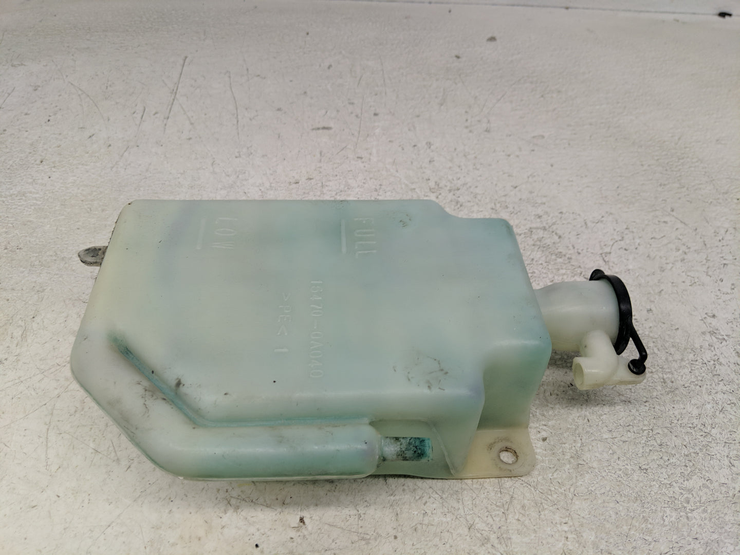 1998-2003 Toyota Sienna Windshield Washer Fluid Reservoir Bottle Oem - Oemusedautoparts1.com