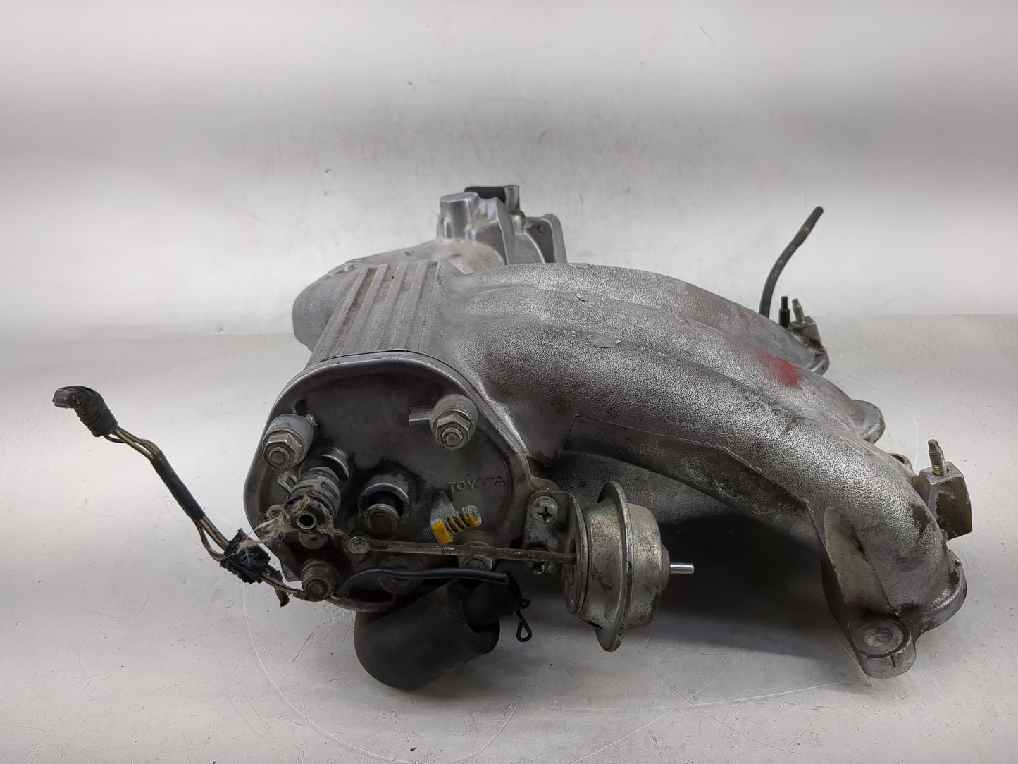 1998-2000 Toyota Sienna Air Intake Manifold Fits Fits 1998 1999 2000 OEM Used Auto Parts - Oemusedautoparts1.com