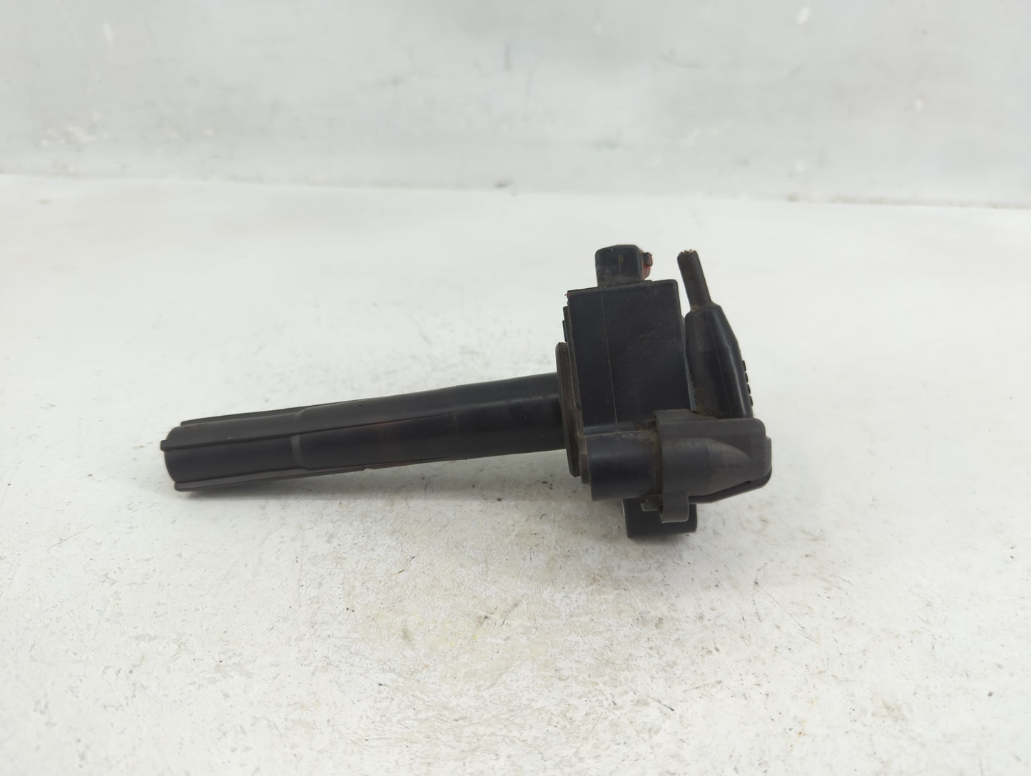 1998-2000 Toyota Sienna Ignition Coil Igniter Pack - Oemusedautoparts1.com