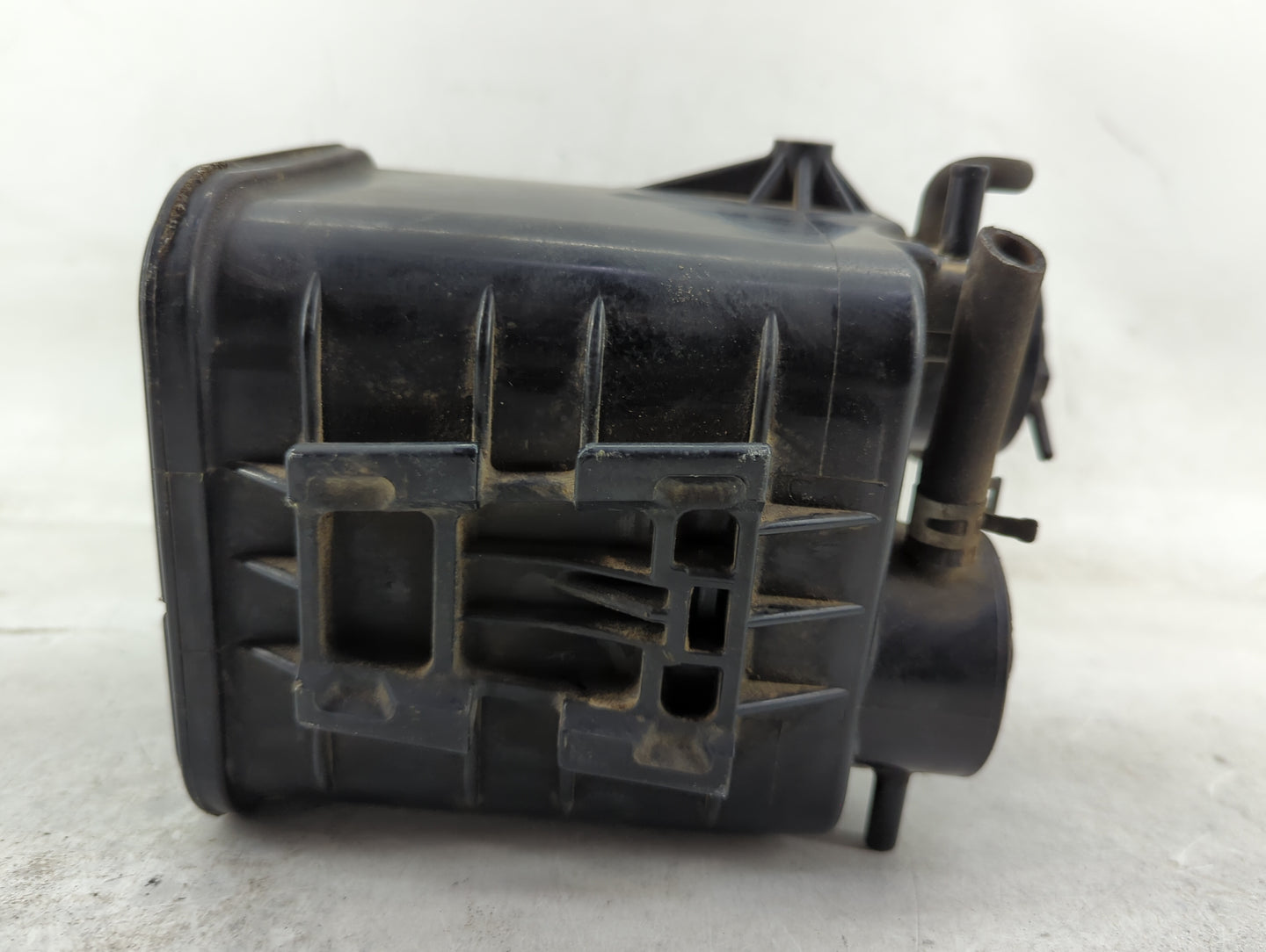 2000 Toyota Sienna Fuel Vapor Charcoal Canister 1449800 - Oemusedautoparts1.com