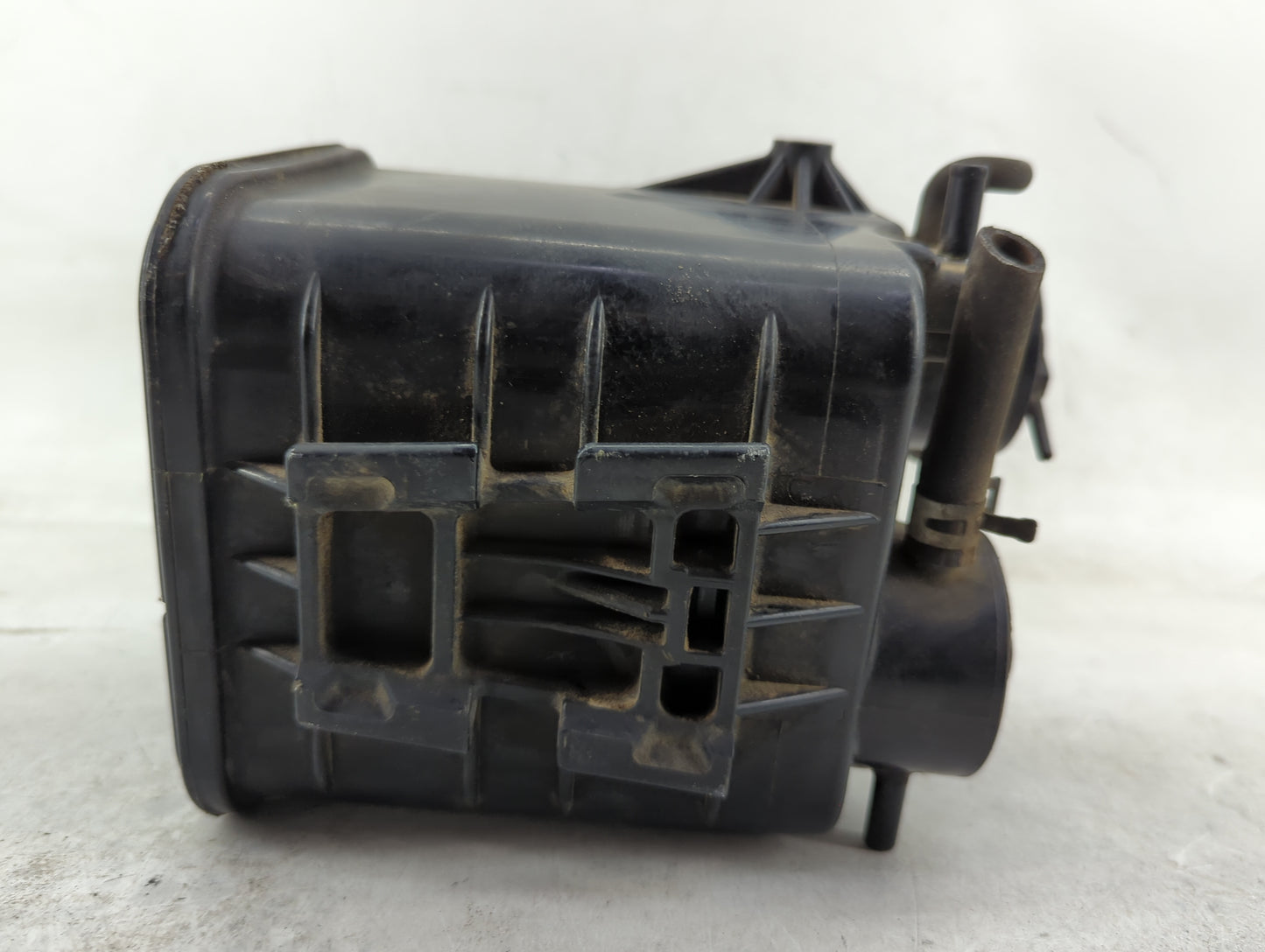 2000 Toyota Sienna Fuel Vapor Charcoal Canister 1449800 - Oemusedautoparts1.com