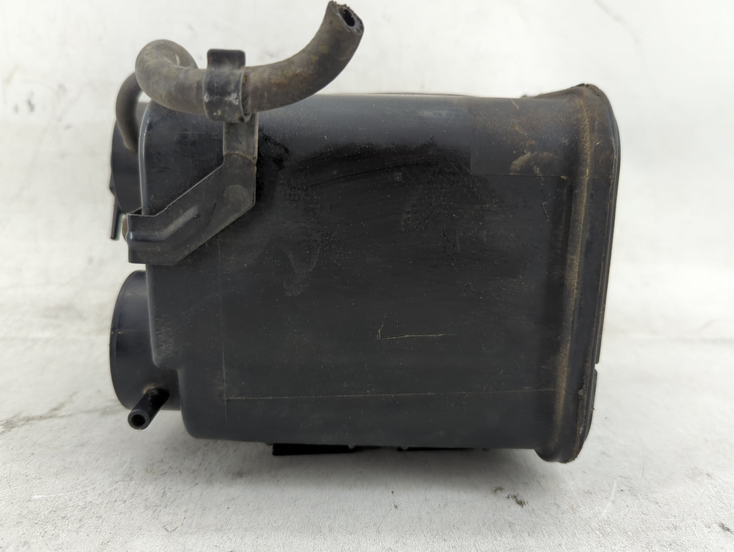 2000 Toyota Sienna Fuel Vapor Charcoal Canister 1449800 - Oemusedautoparts1.com