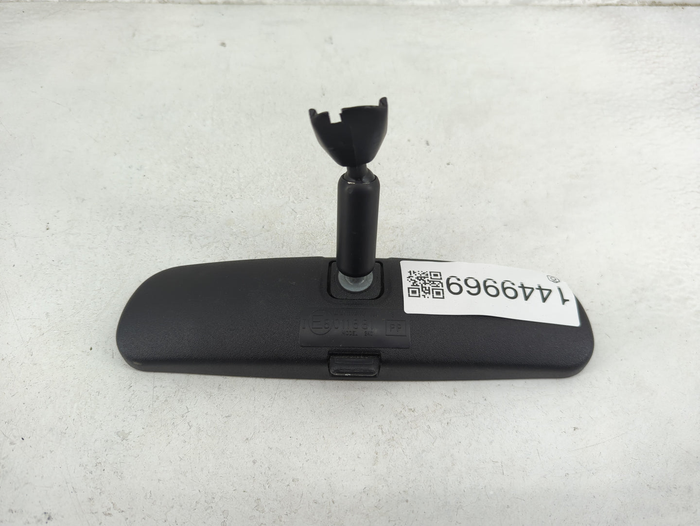 2000-2003 Toyota Sienna Interior Rear View Mirror Replacement OEM Fits Fits 2000 2001 2002 2003 OEM Used Auto Parts - Oemuse