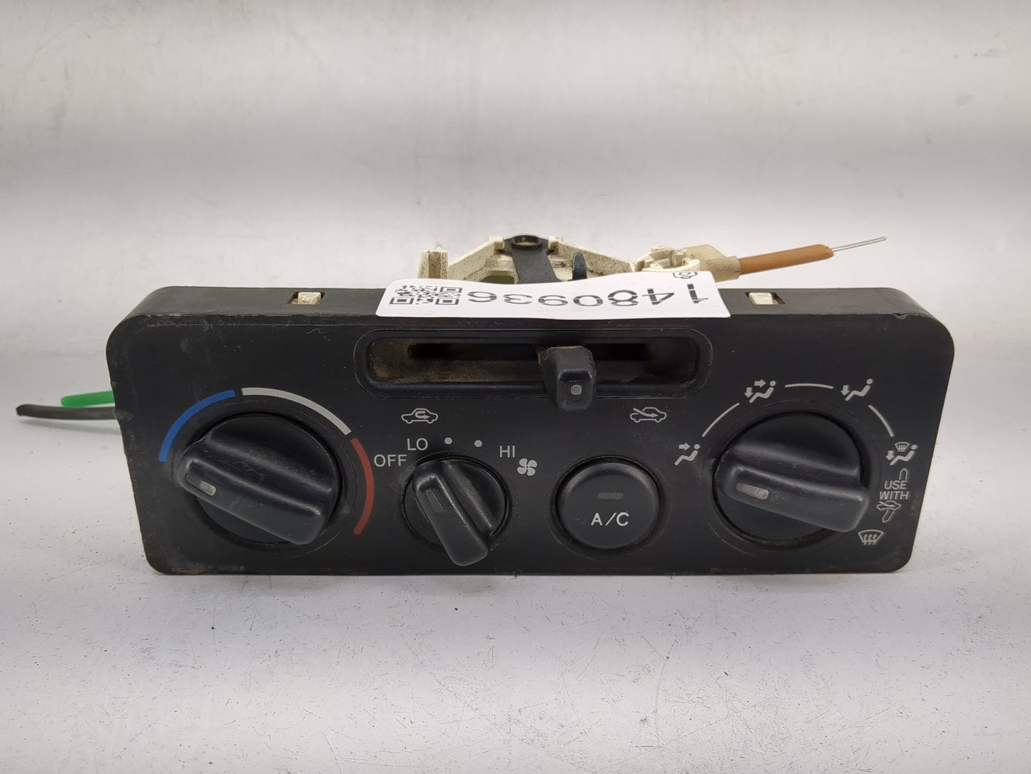 2000 Toyota Sienna Climate Control Module Temperature AC/Heater Replacement P/N:204RL Fits OEM Used Auto Parts - Oemusedauto
