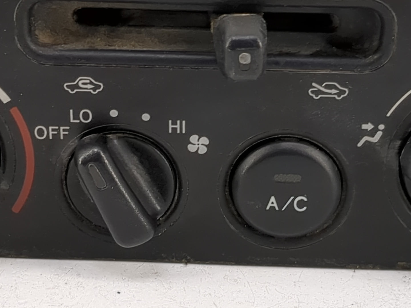 2000 Toyota Sienna Climate Control Module Temperature AC/Heater Replacement P/N:204RL Fits OEM Used Auto Parts - Oemusedauto