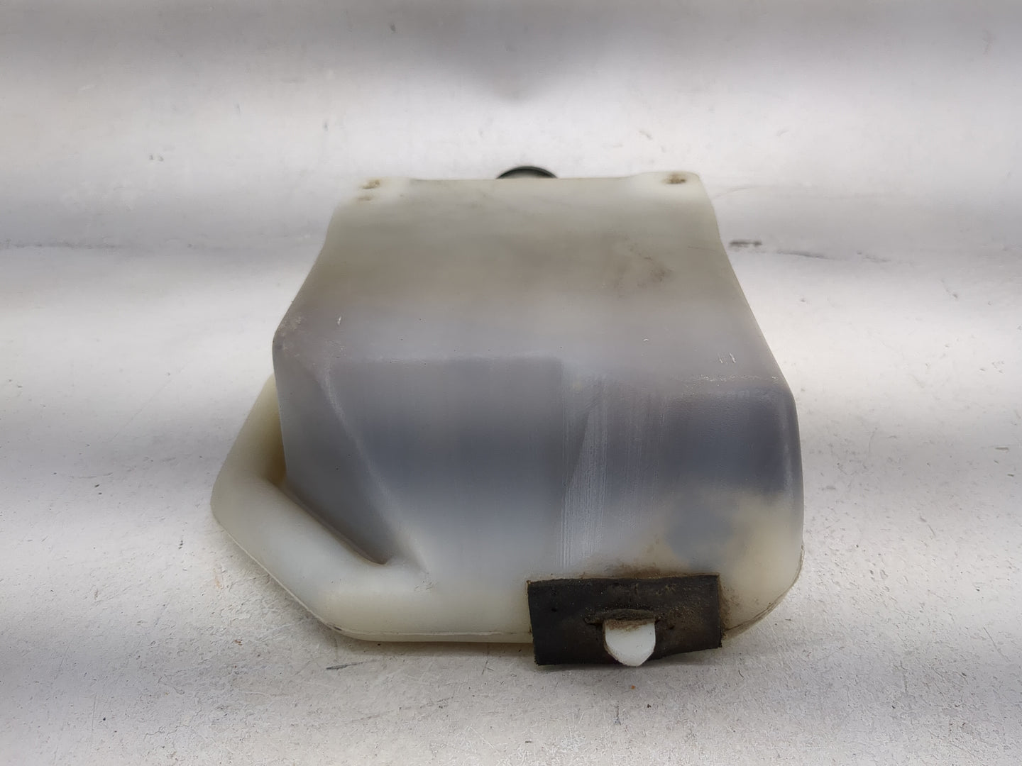 1998-2003 Toyota Sienna Radiator Coolant Overflow Expansion Tank Bottle 1481116 - Oemusedautoparts1.com