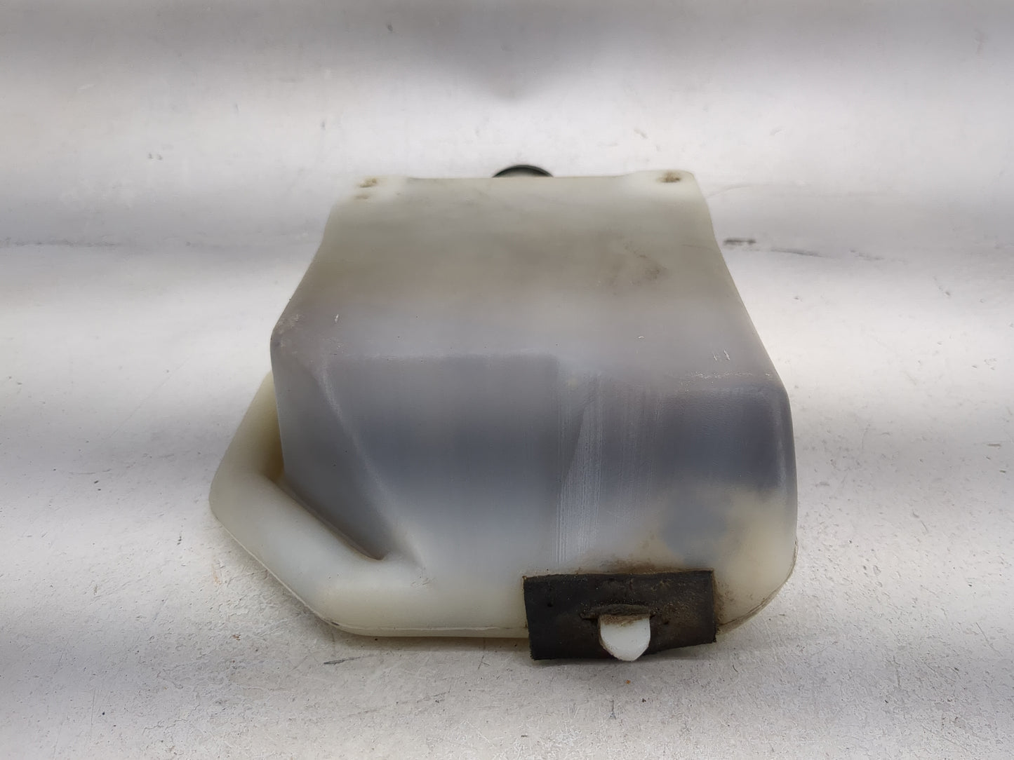 1998-2003 Toyota Sienna Radiator Coolant Overflow Expansion Tank Bottle 1481116 - Oemusedautoparts1.com