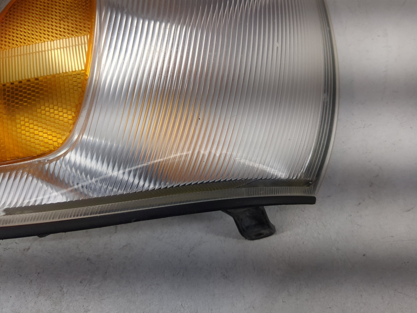 1998-2000 Toyota Sienna Driver Left Oem Front Light Lamp - Oemusedautoparts1.com