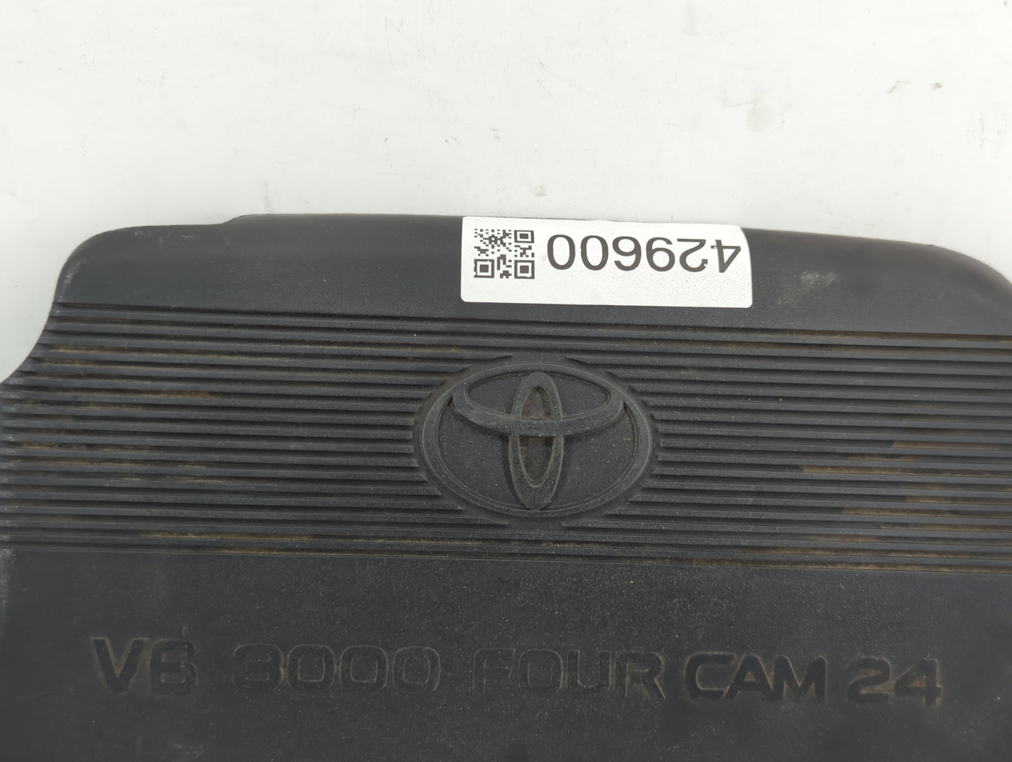 2000 Toyota Sienna Engine Cover - Oemusedautoparts1.com