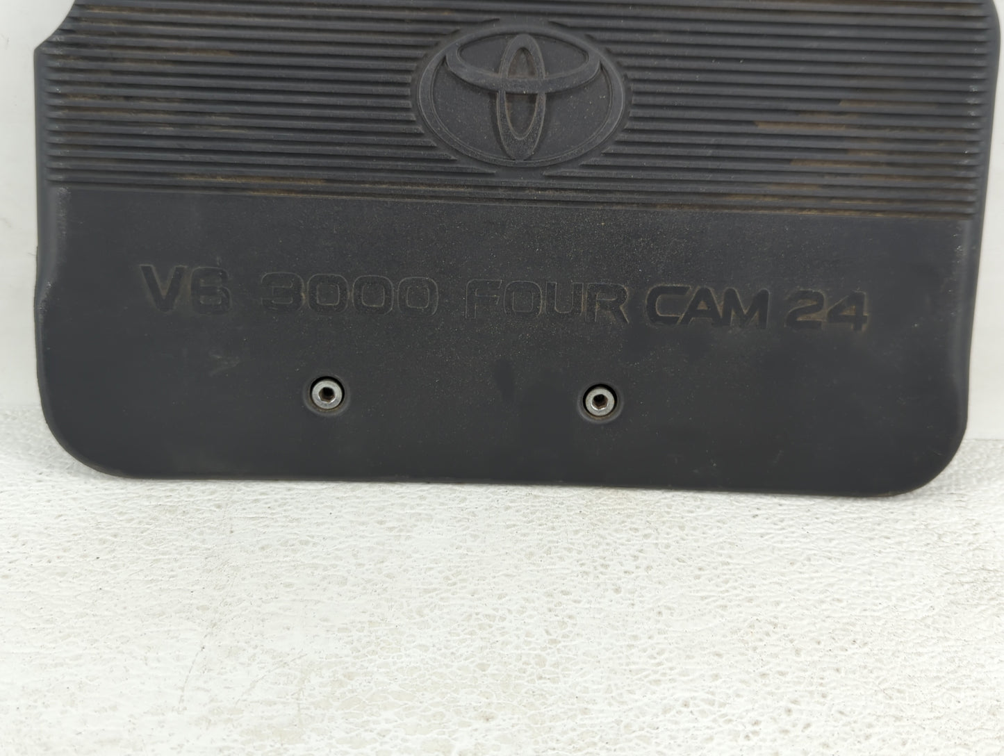 2000 Toyota Sienna Engine Cover - Oemusedautoparts1.com