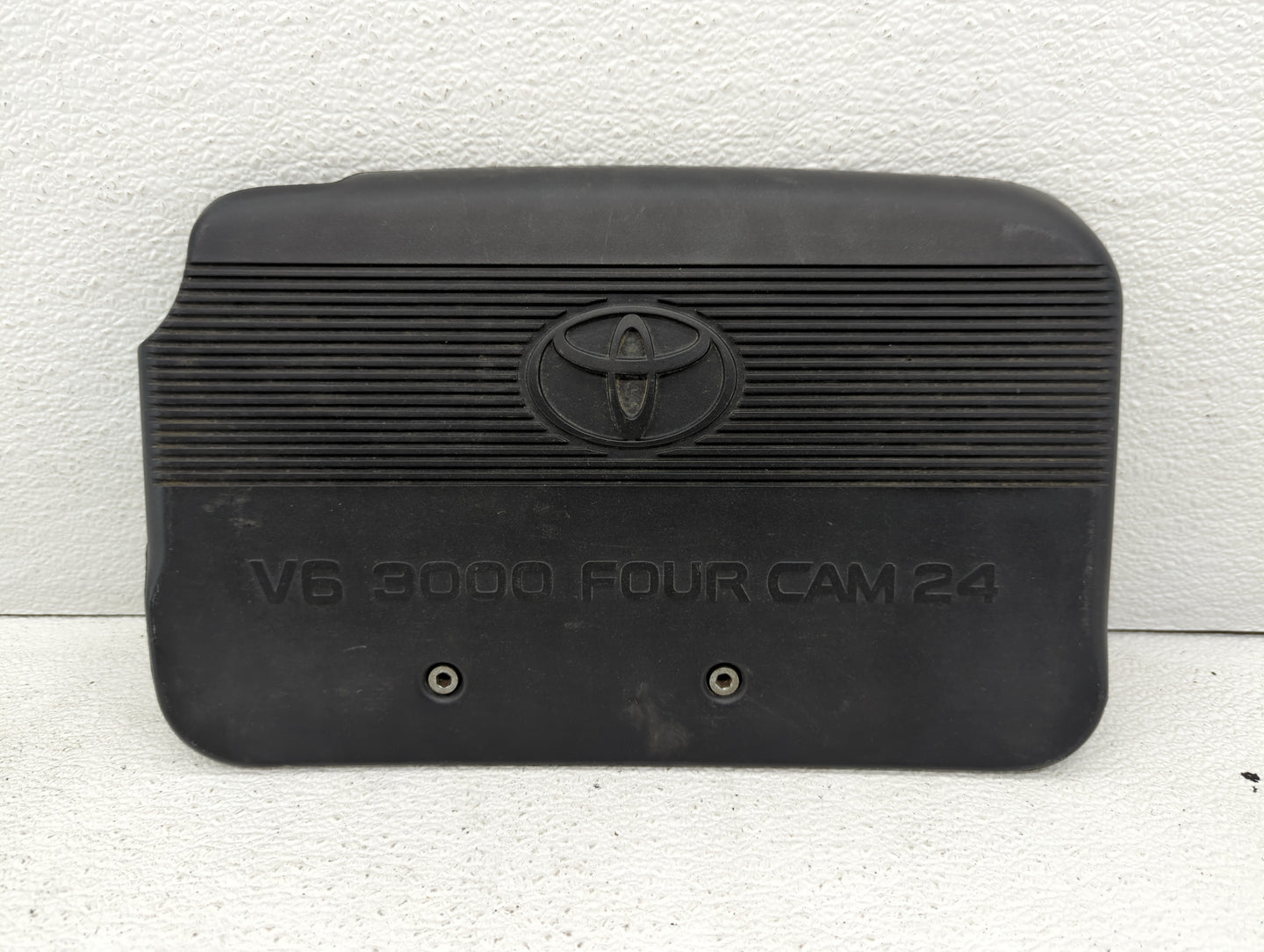 2000 Toyota Sienna Engine Cover - Oemusedautoparts1.com